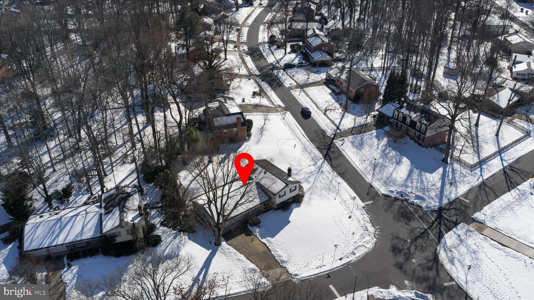 COUNTRY CLUB VIEW - Residential