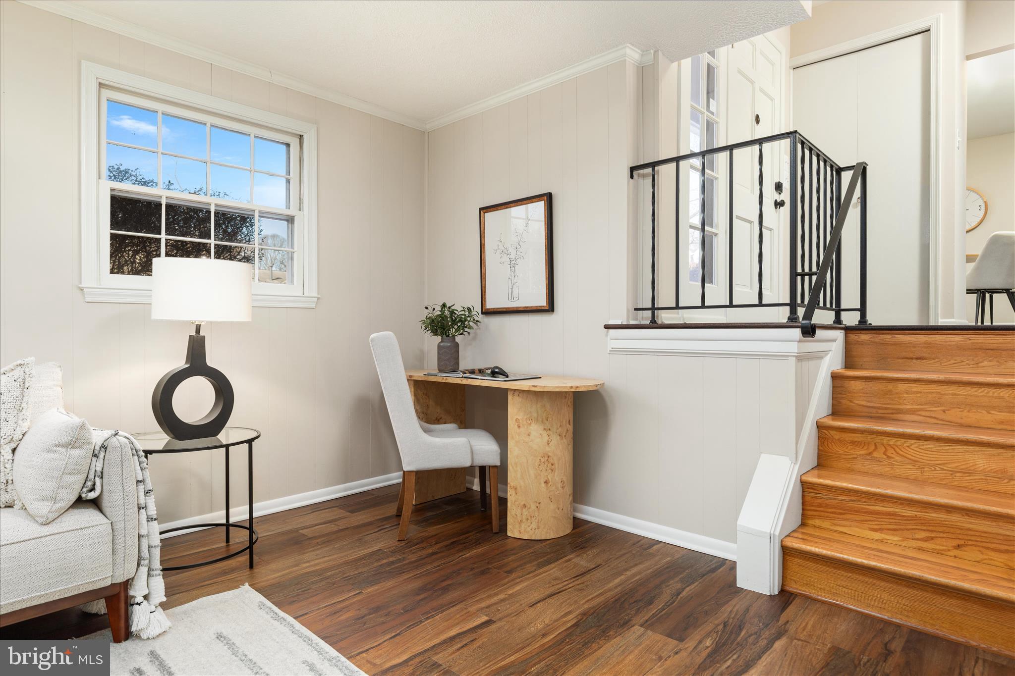 COUNTRY CLUB VIEW - Residential