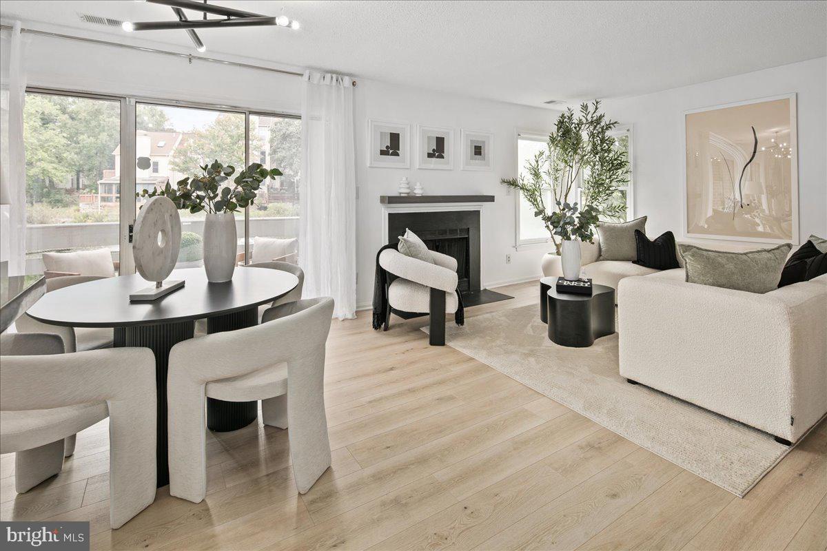 THE COVE - Residential