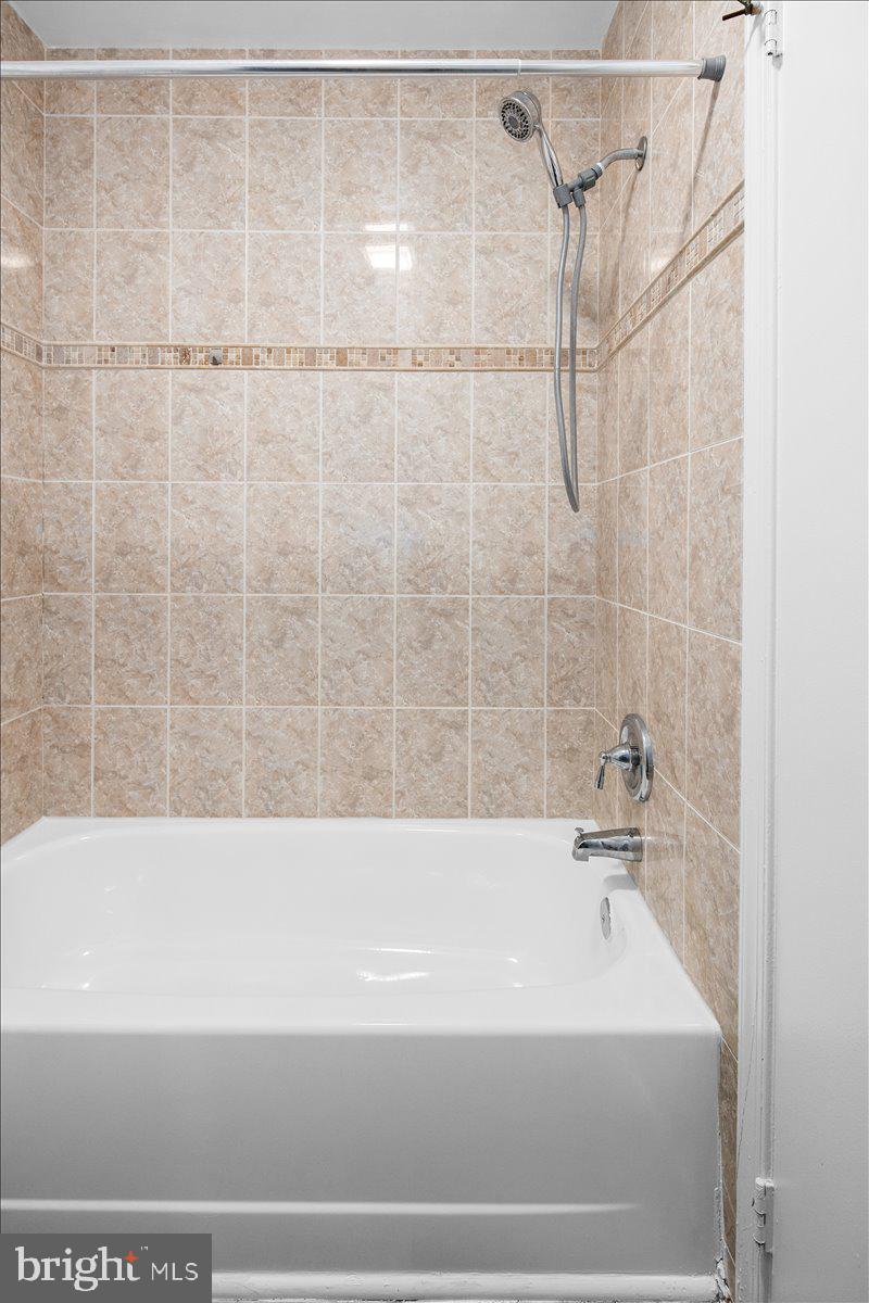 THE COVE - Residential