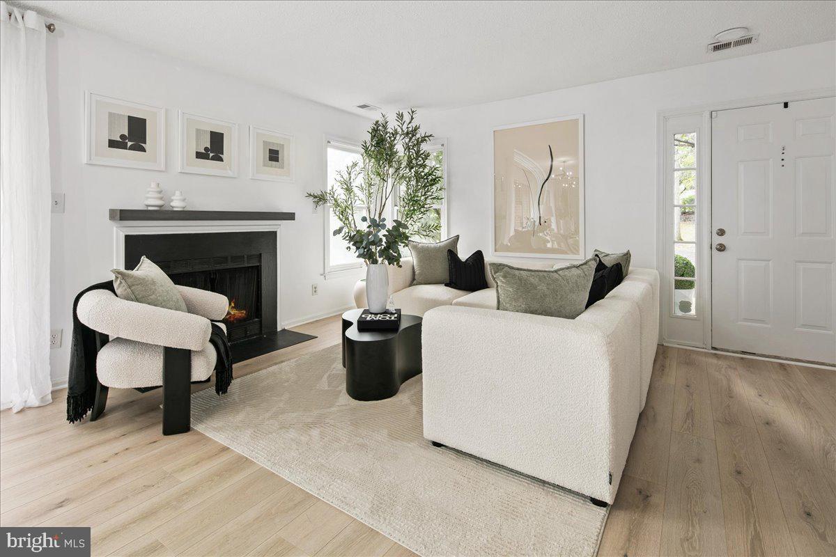 THE COVE - Residential