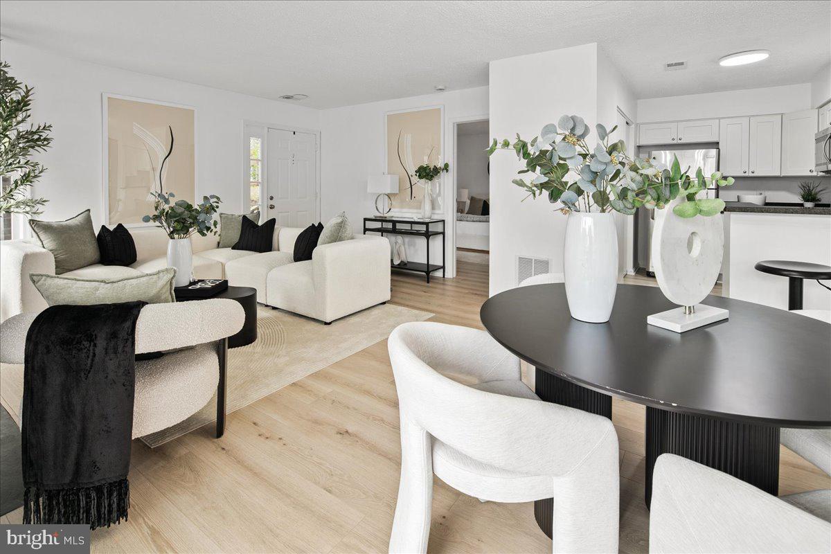 THE COVE - Residential