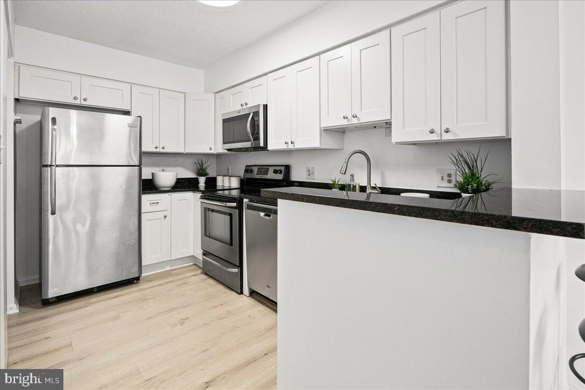 THE COVE - Residential