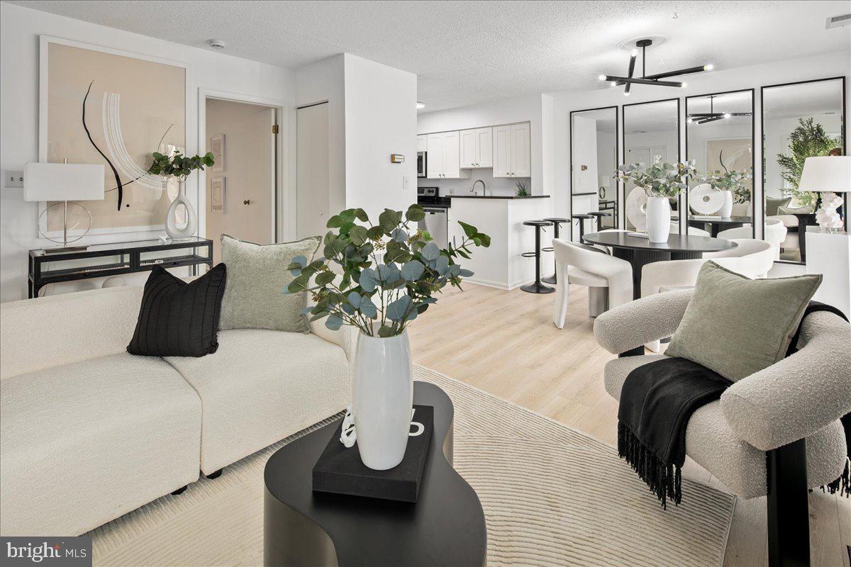 THE COVE - Residential