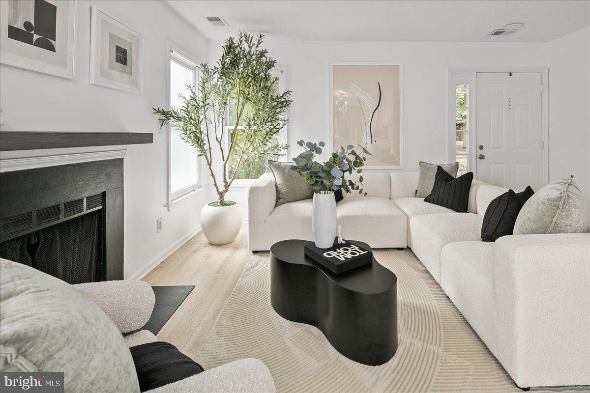 THE COVE - Residential