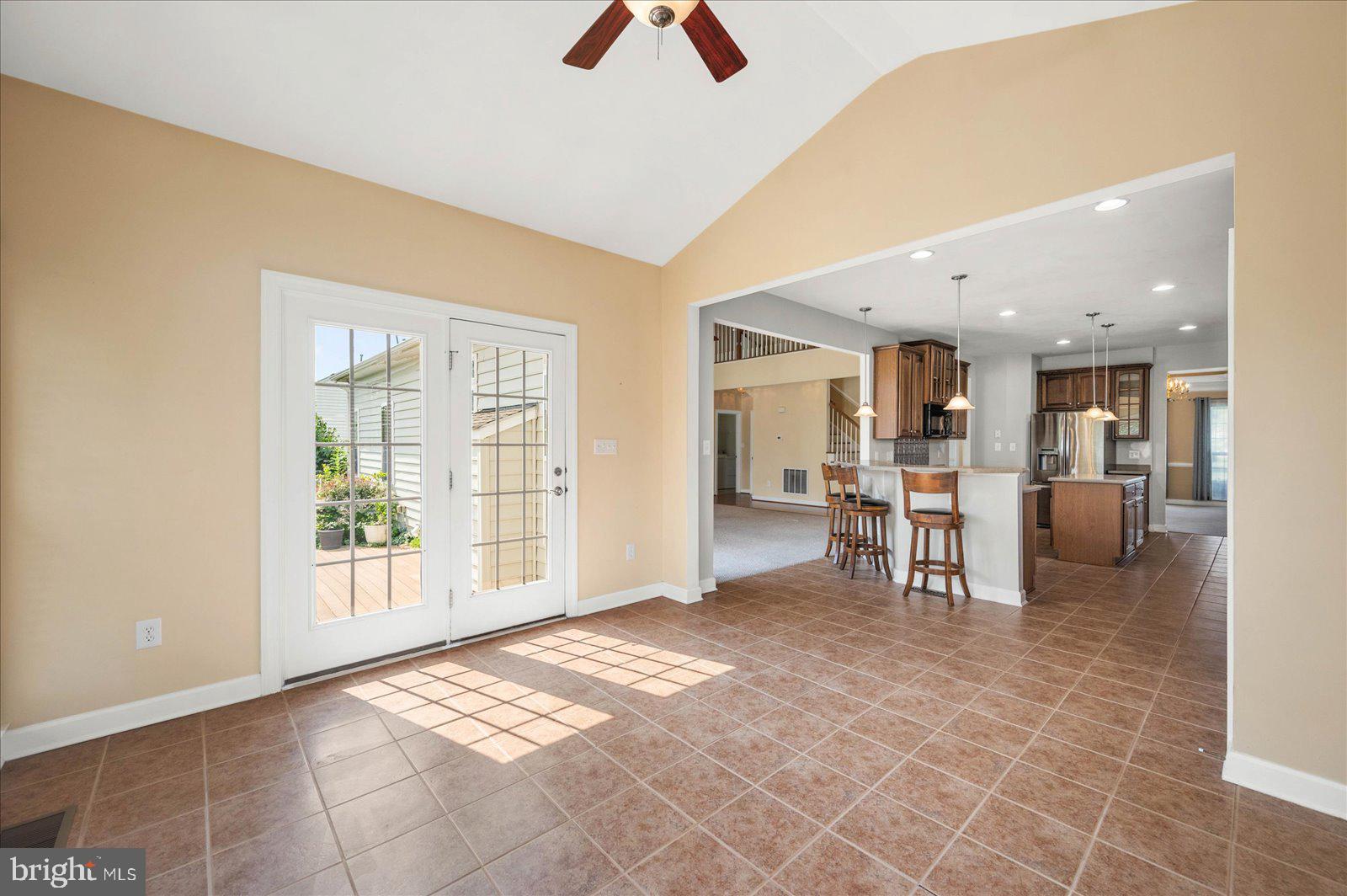 FRANKLIN KNOLL - Residential