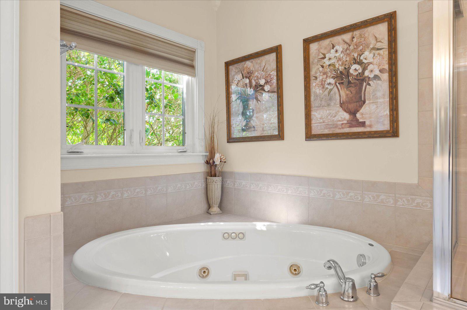 FRANKLIN KNOLL - Residential