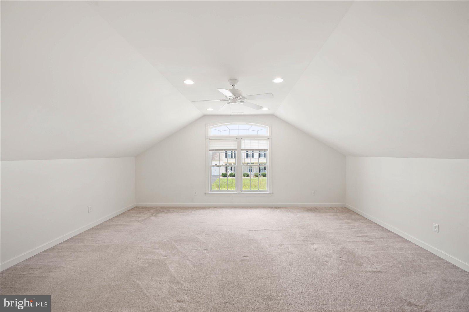 FRANKLIN KNOLL - Residential