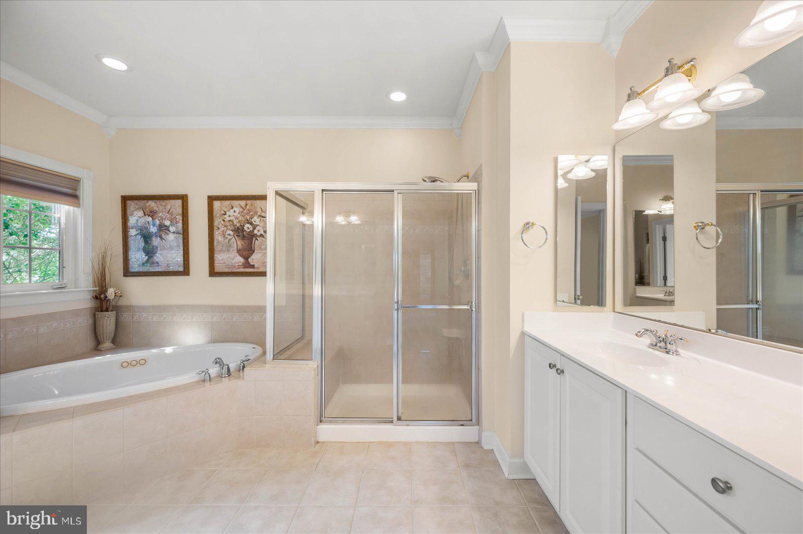 FRANKLIN KNOLL - Residential