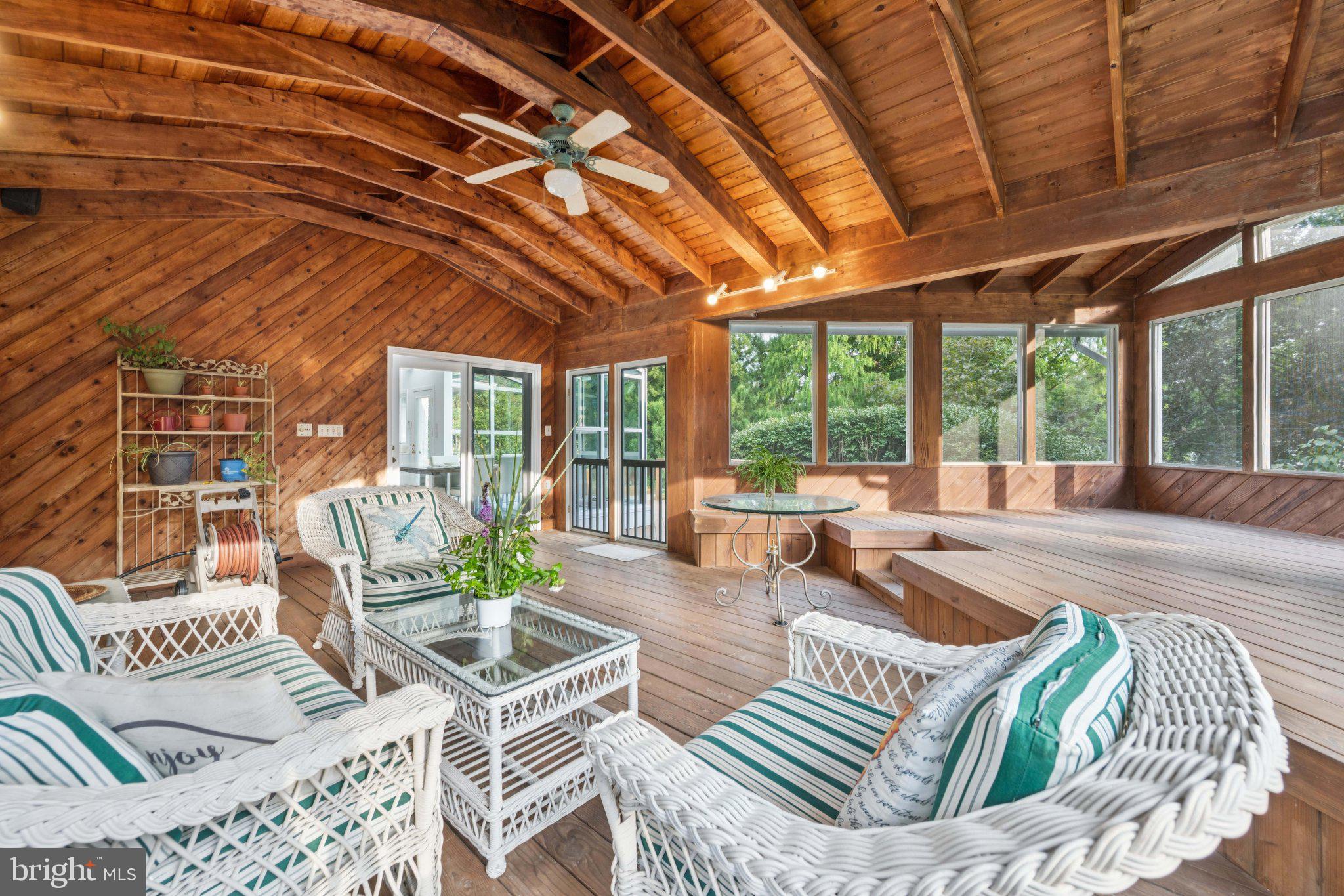 COLUMBIA TOWN CENTER - Residential