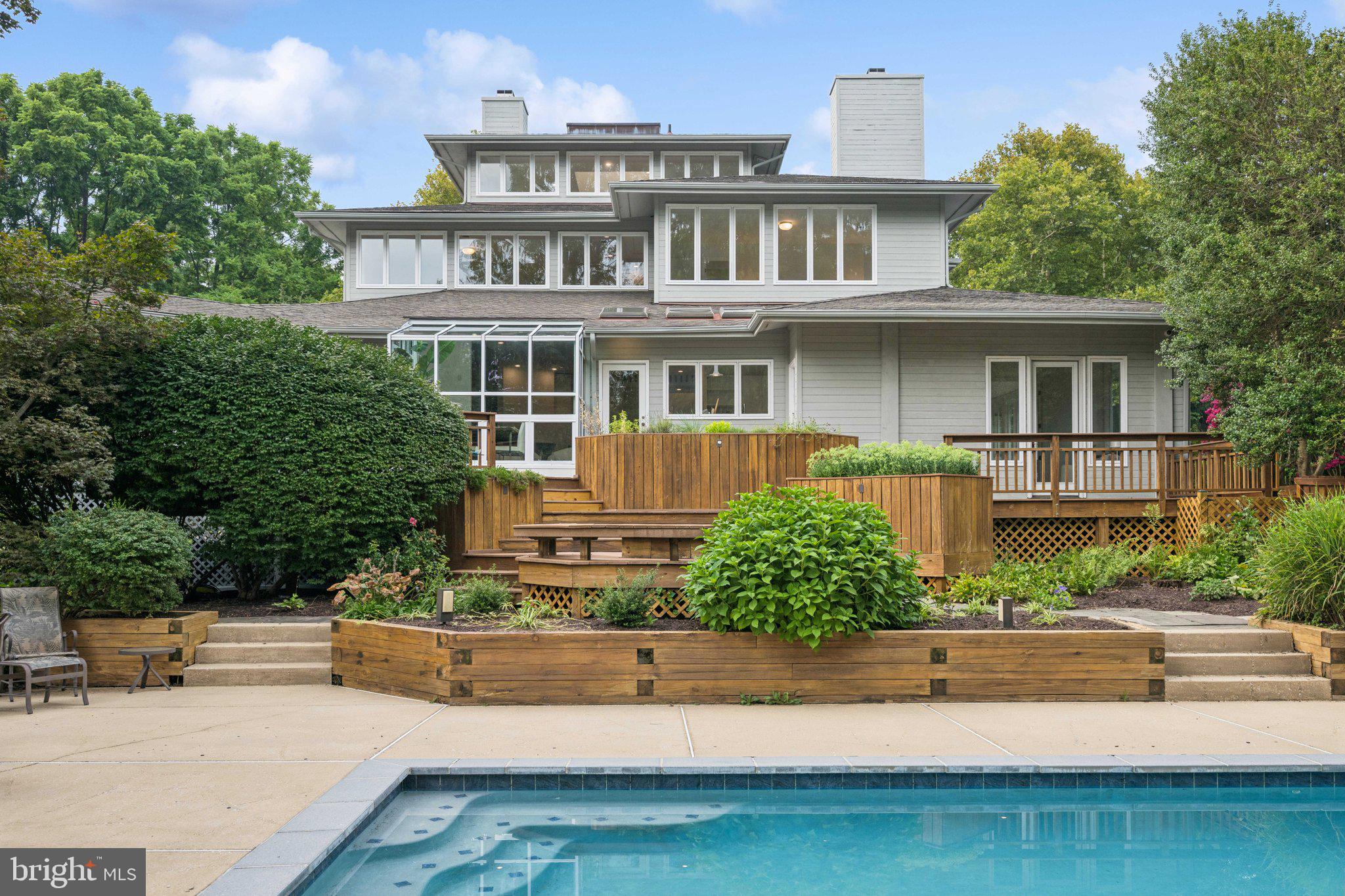 COLUMBIA TOWN CENTER - Residential