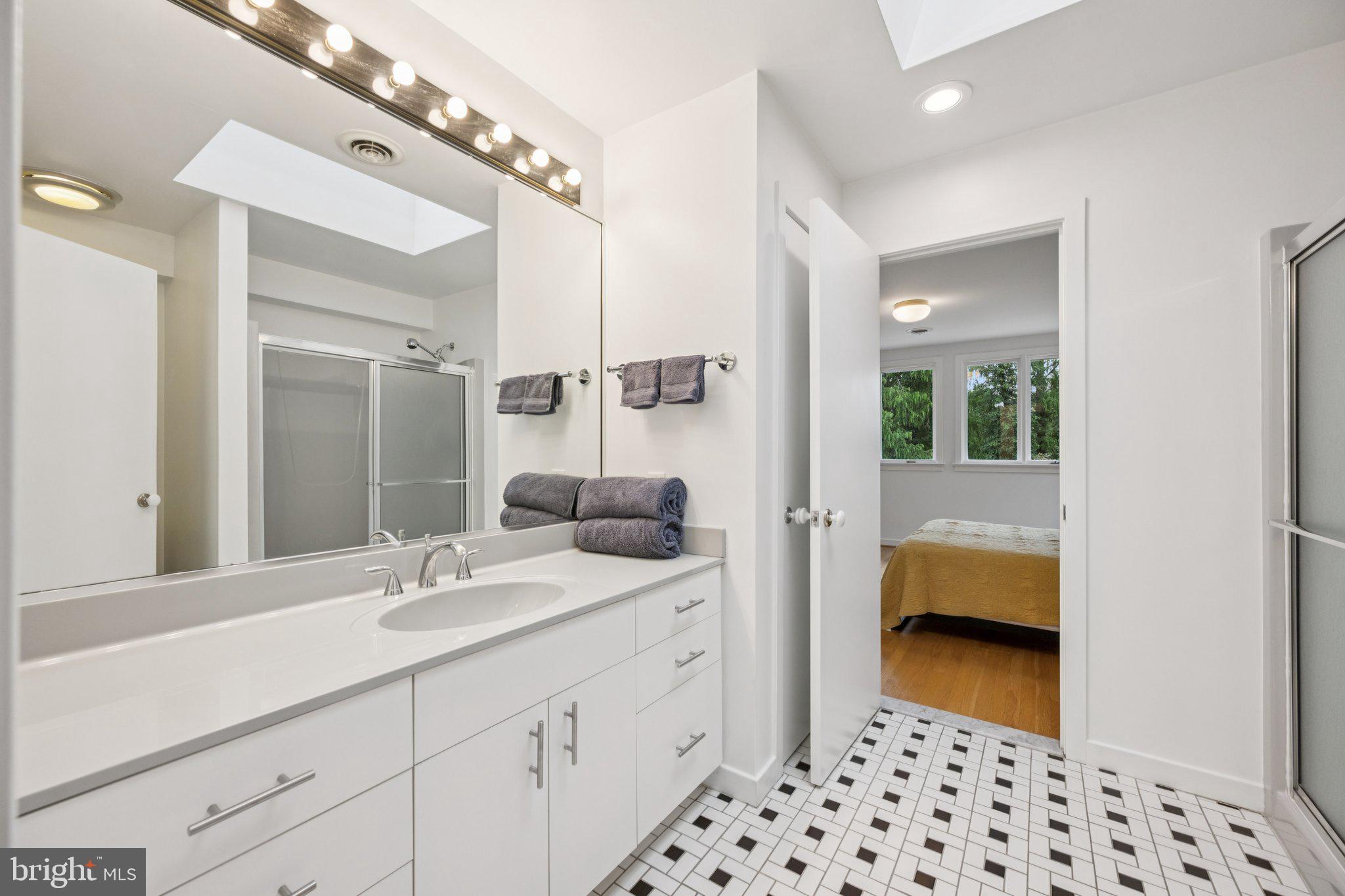 COLUMBIA TOWN CENTER - Residential