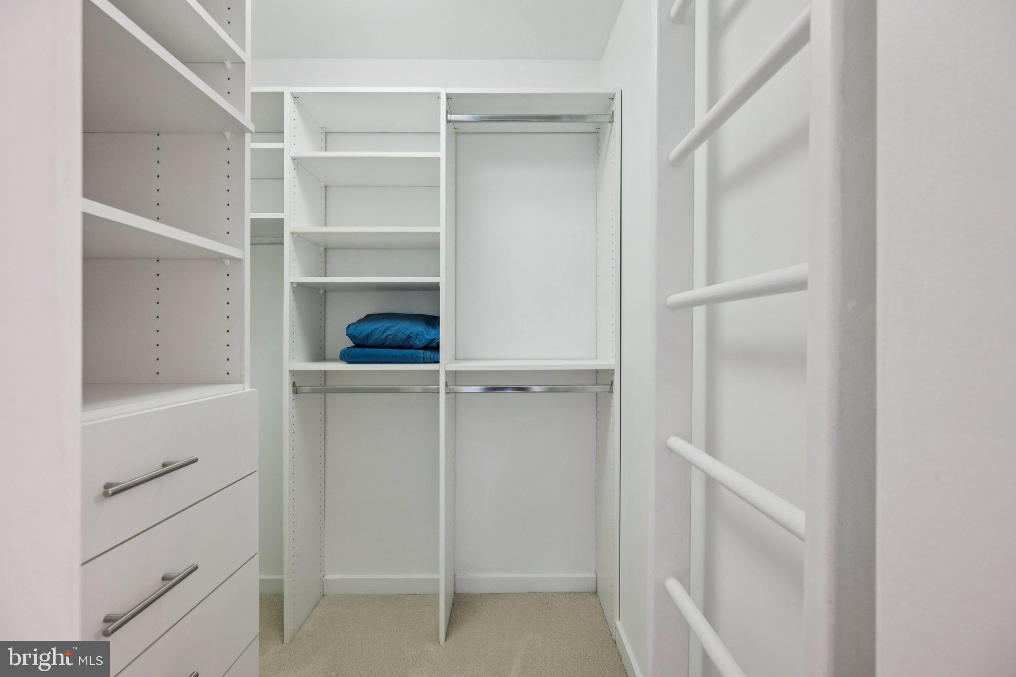 COLUMBIA TOWN CENTER - Residential