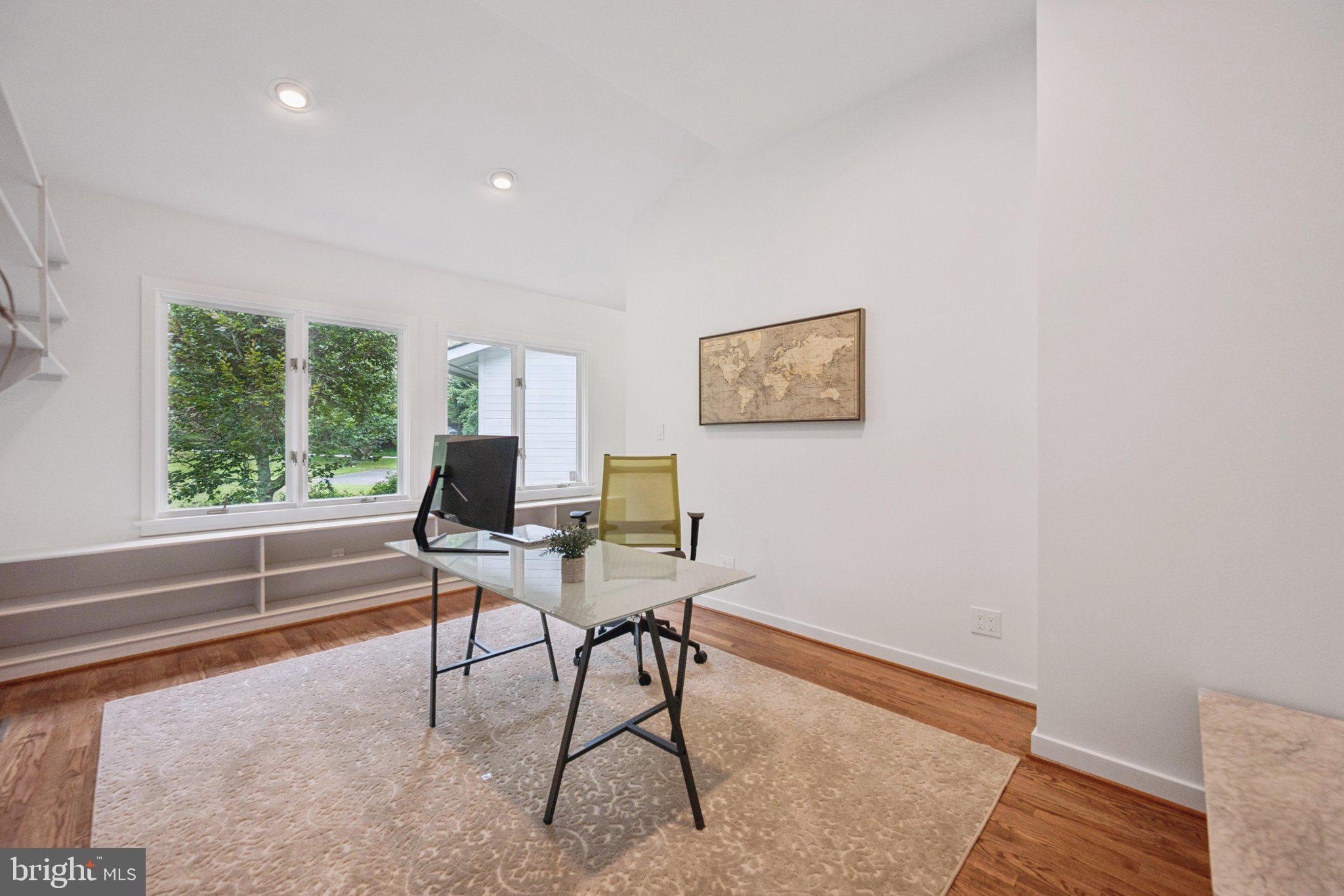 COLUMBIA TOWN CENTER - Residential