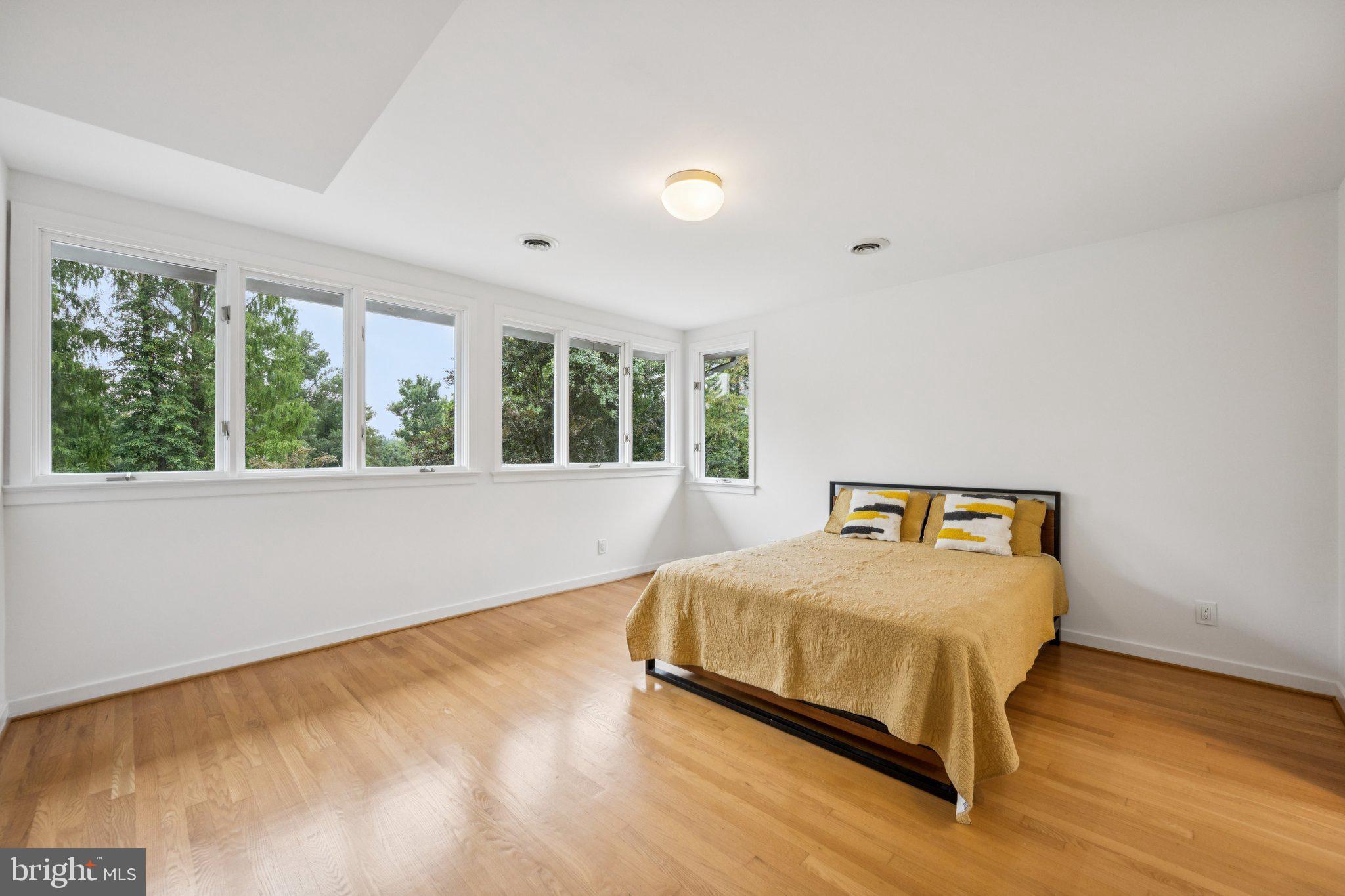 COLUMBIA TOWN CENTER - Residential