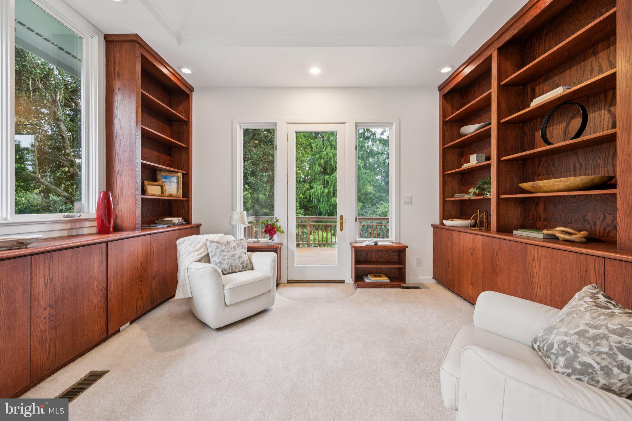 COLUMBIA TOWN CENTER - Residential