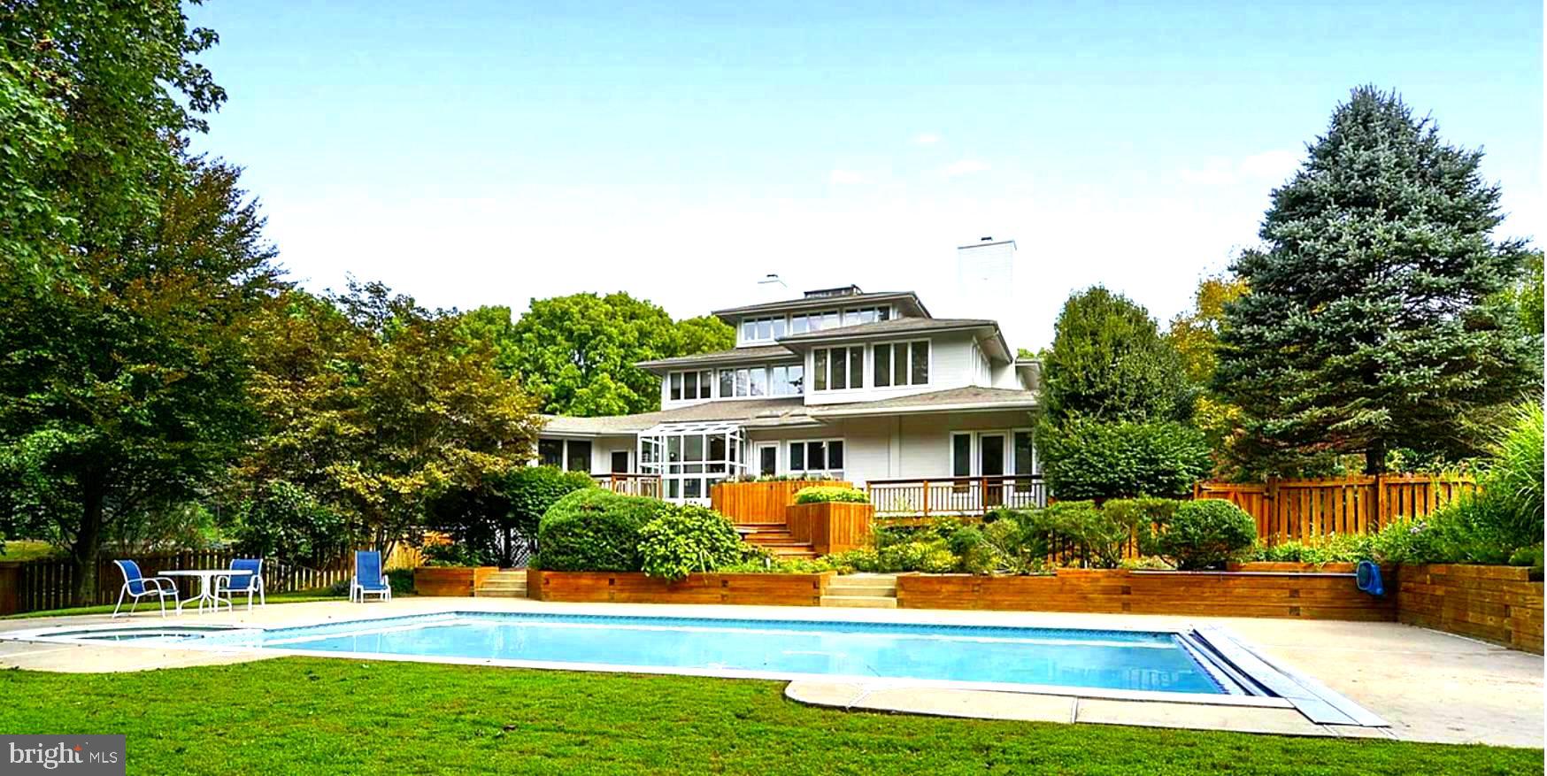 5055 AMESBURY DRIVE