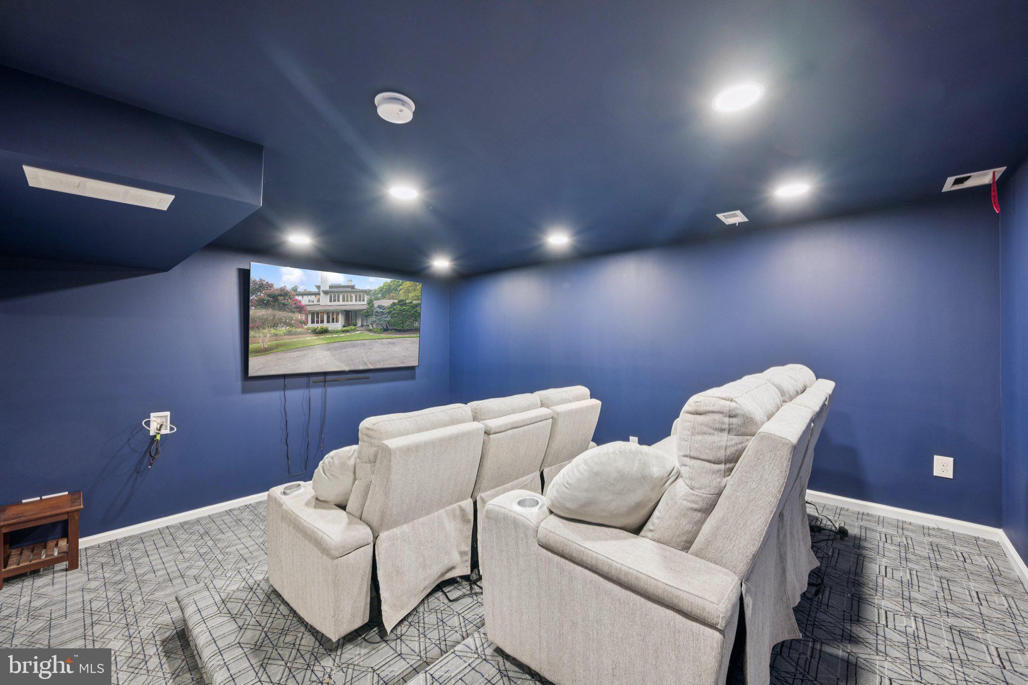 COLUMBIA TOWN CENTER - Residential