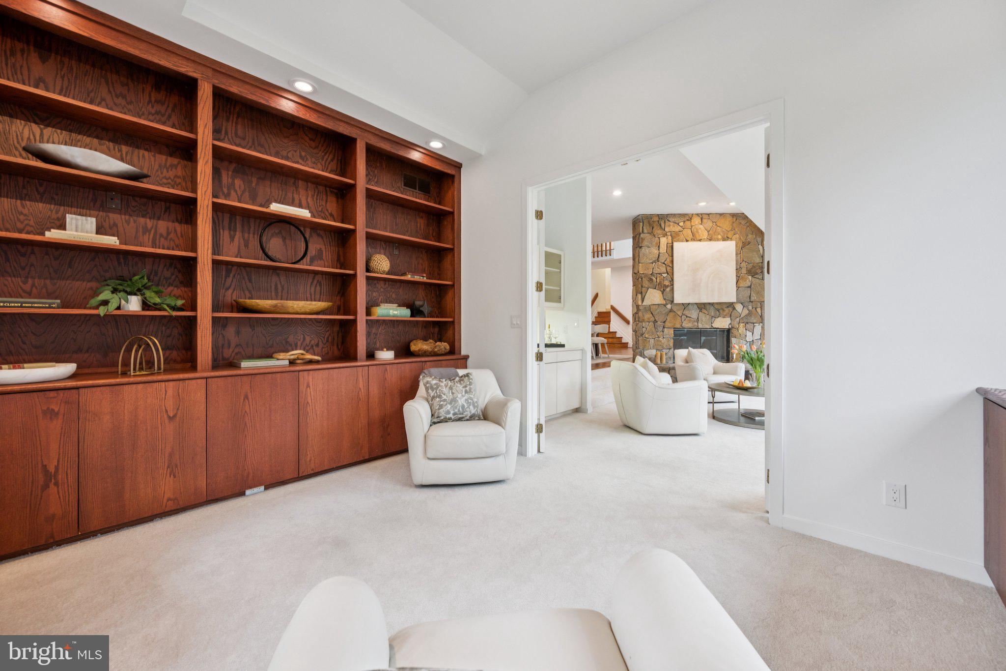 5055 AMESBURY DRIVE