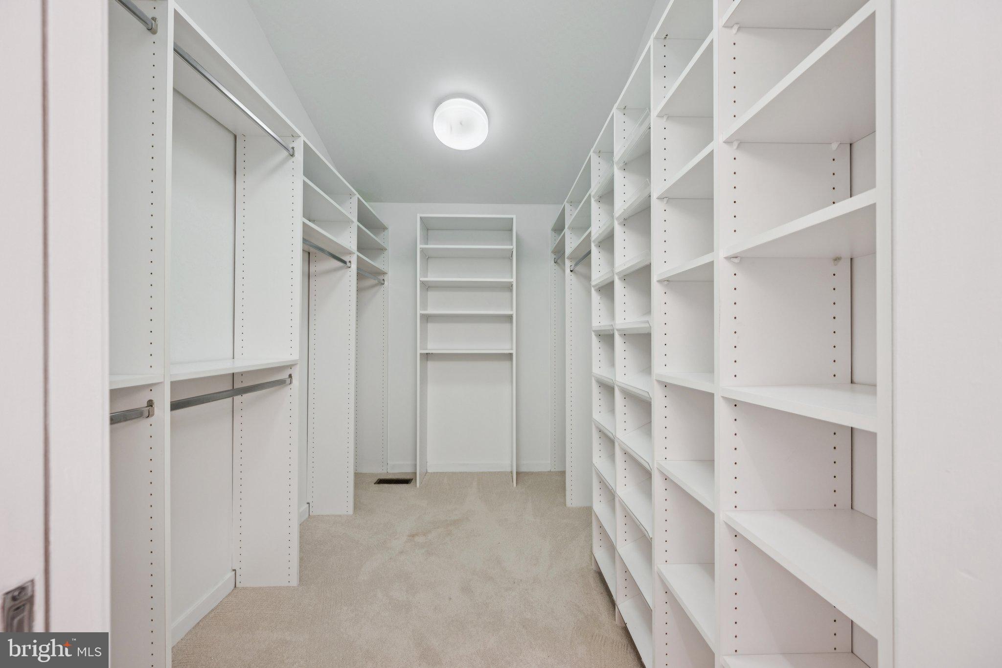 COLUMBIA TOWN CENTER - Residential