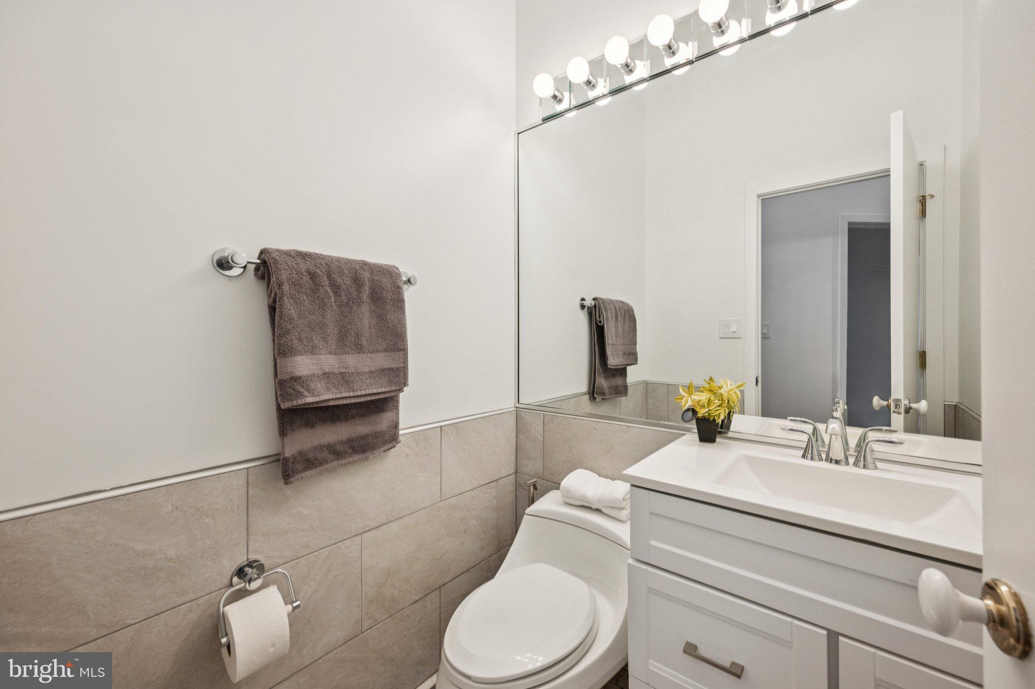 COLUMBIA TOWN CENTER - Residential