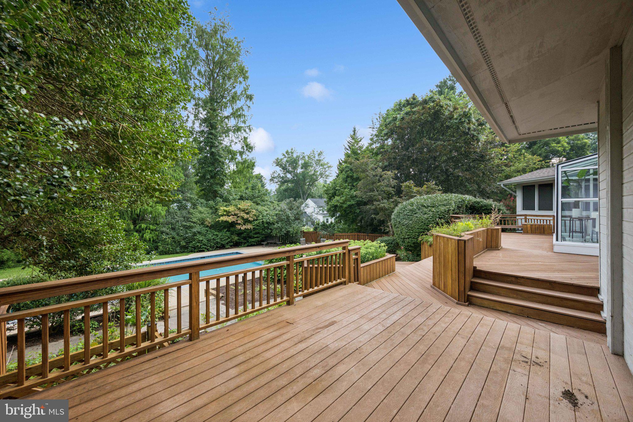 COLUMBIA TOWN CENTER - Residential