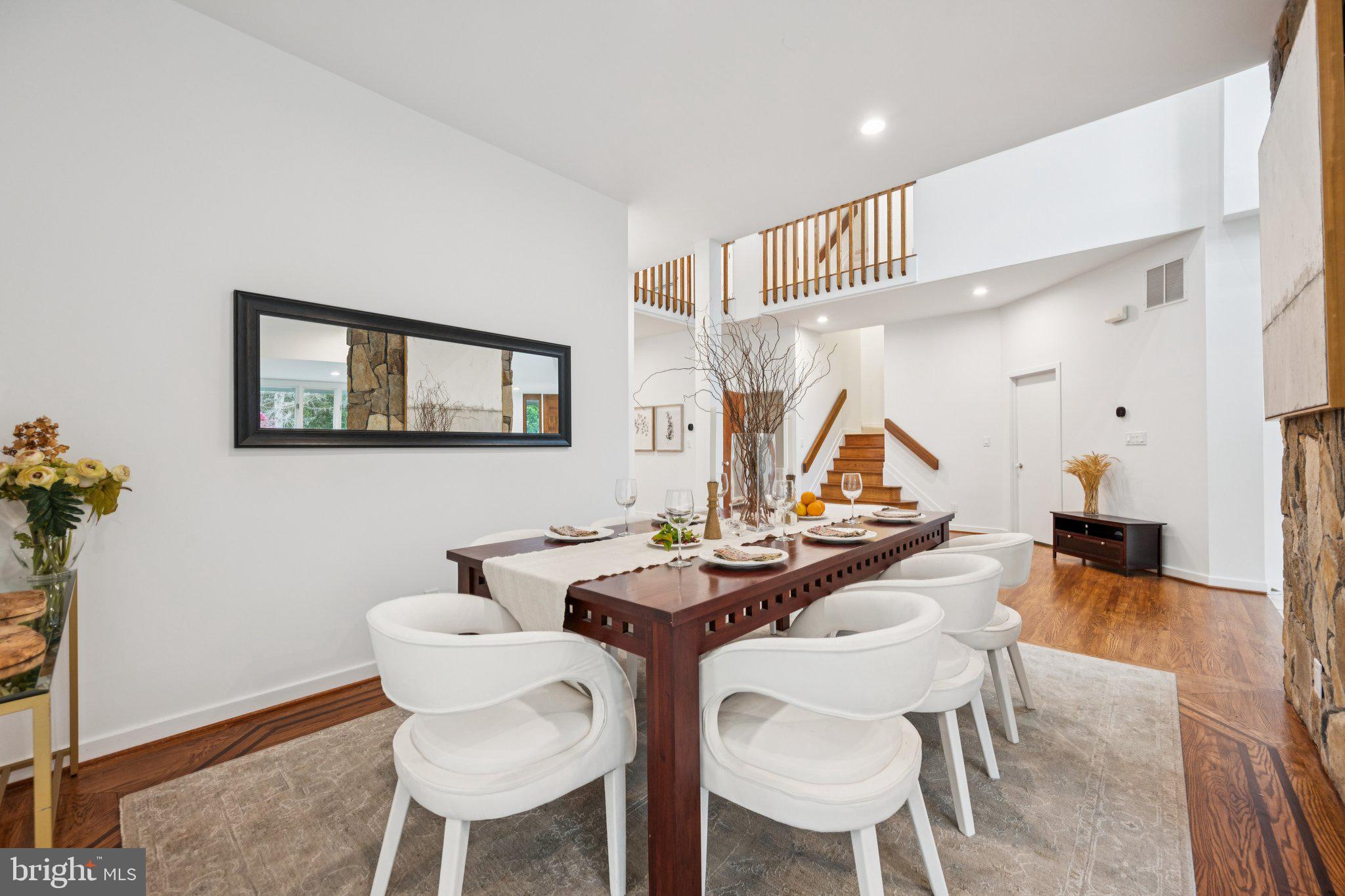 COLUMBIA TOWN CENTER - Residential