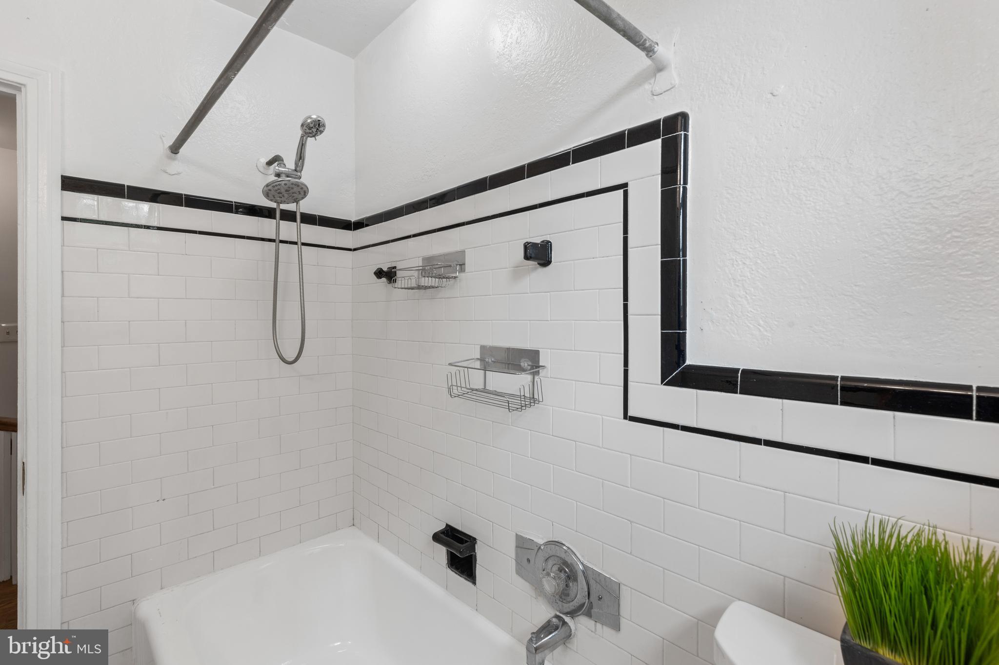 RODGERS FORGE - Residential Lease