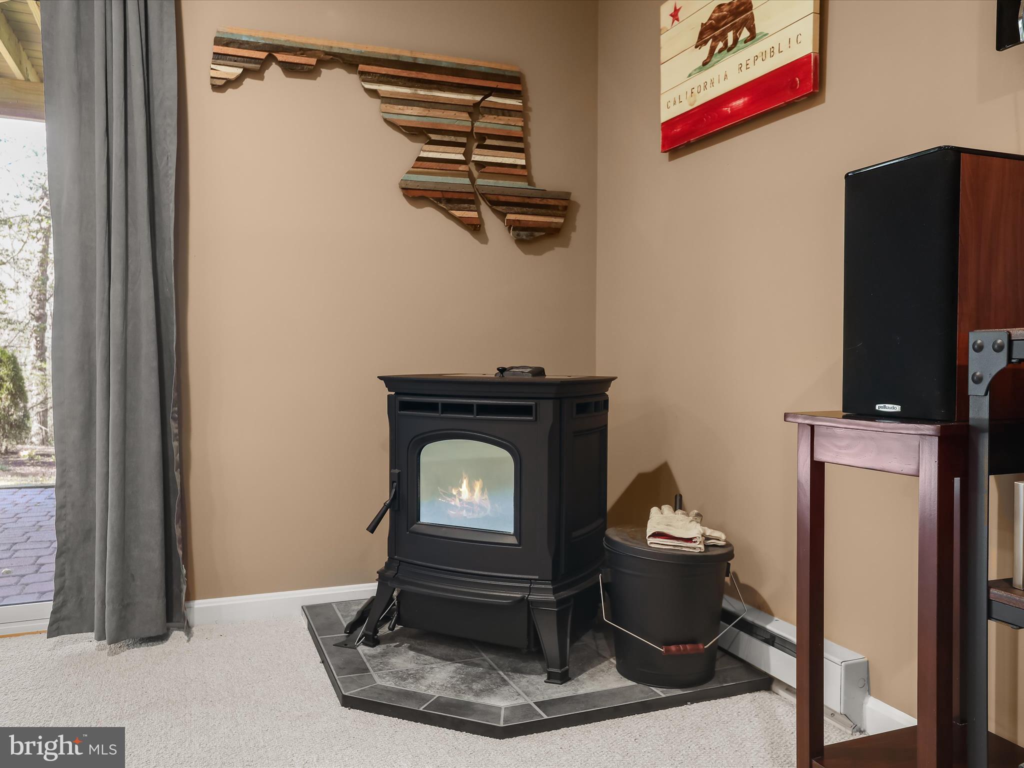 WATERS EDGE AT WOODS LANDING - Residential