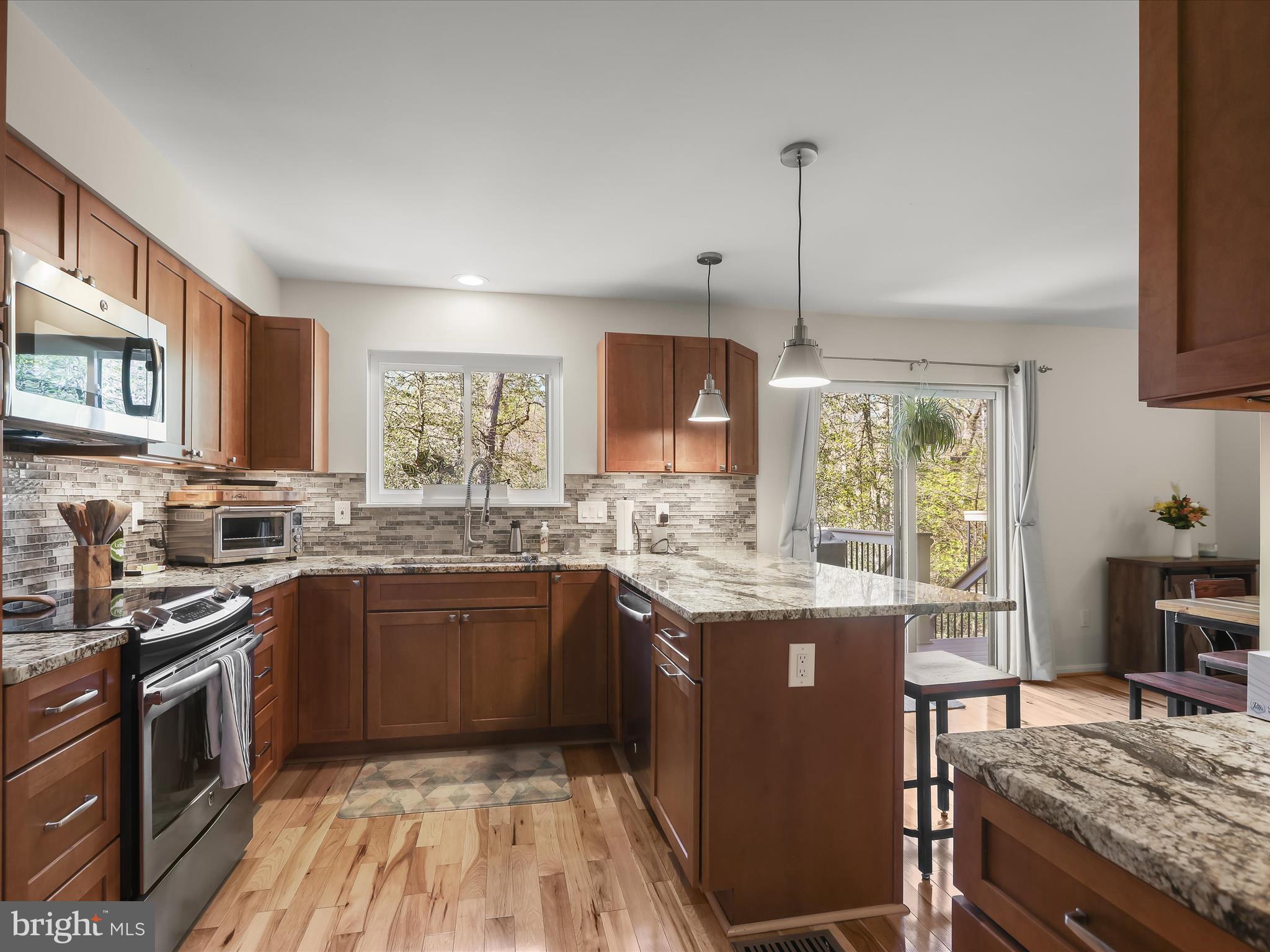 WATERS EDGE AT WOODS LANDING - Residential