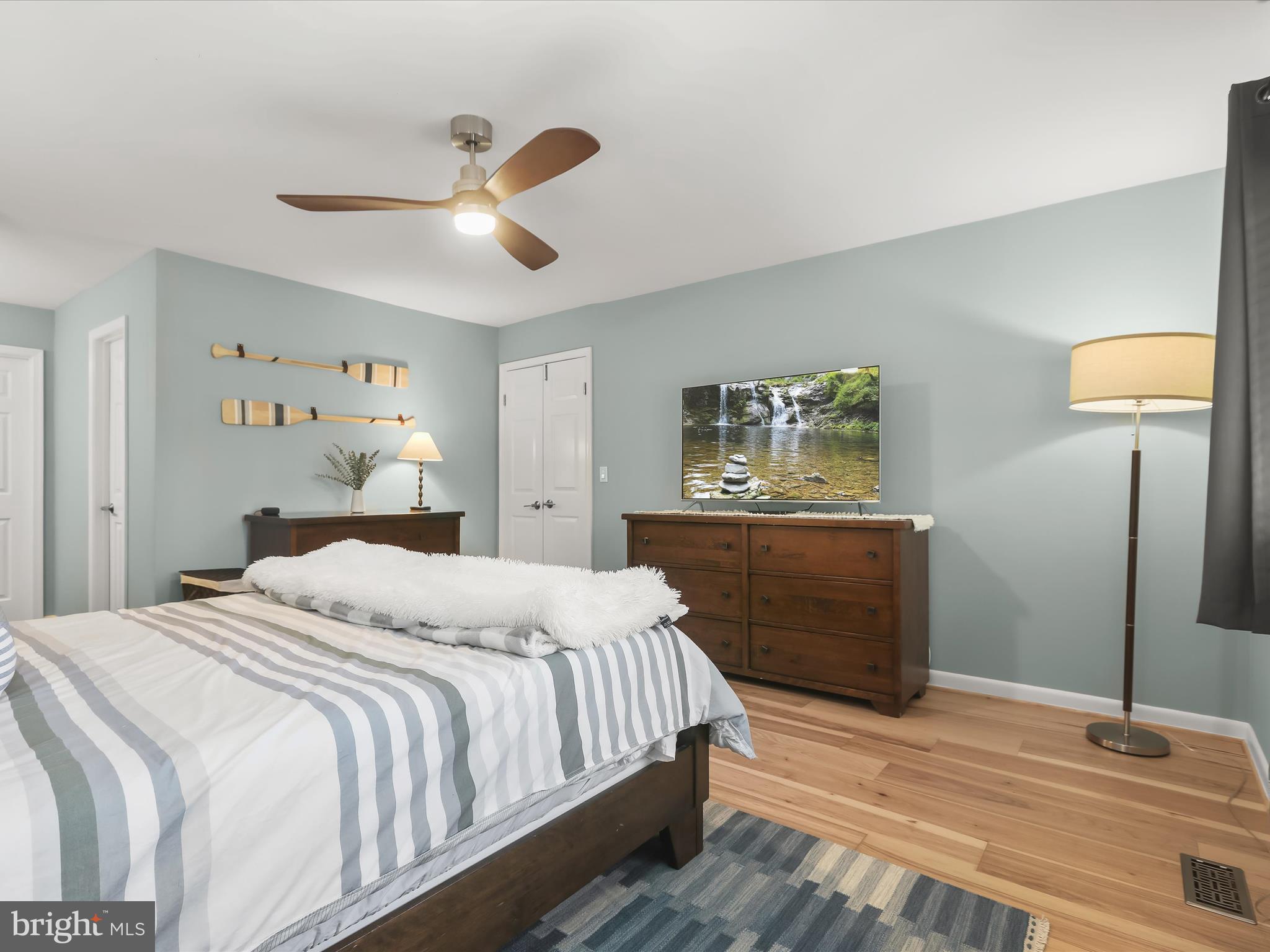 WATERS EDGE AT WOODS LANDING - Residential