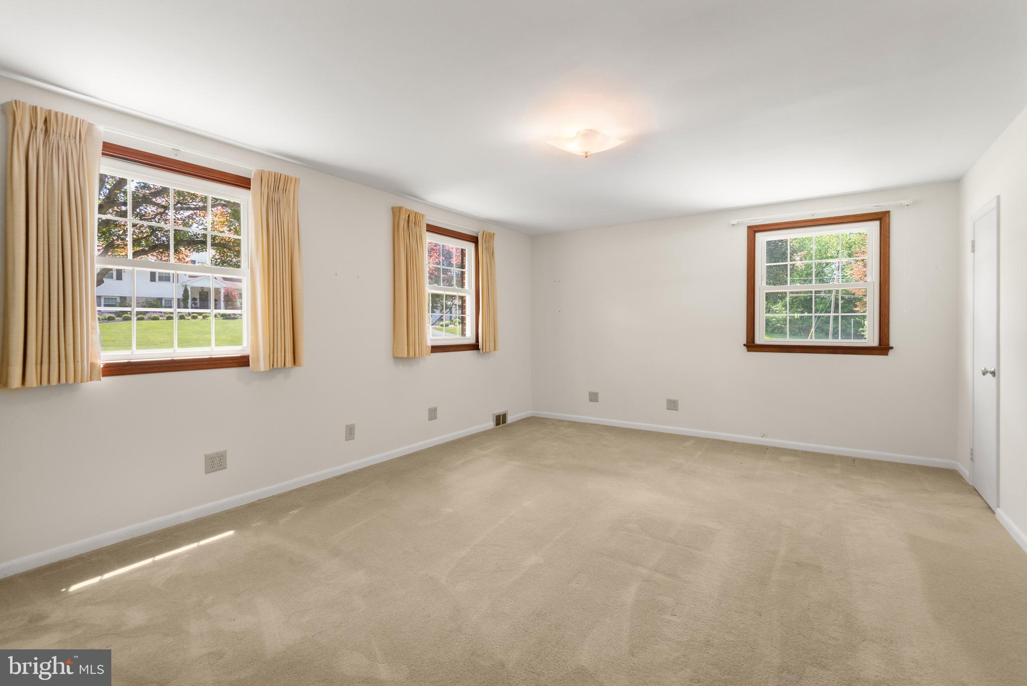 FRIENDSHIP HILLS - Residential