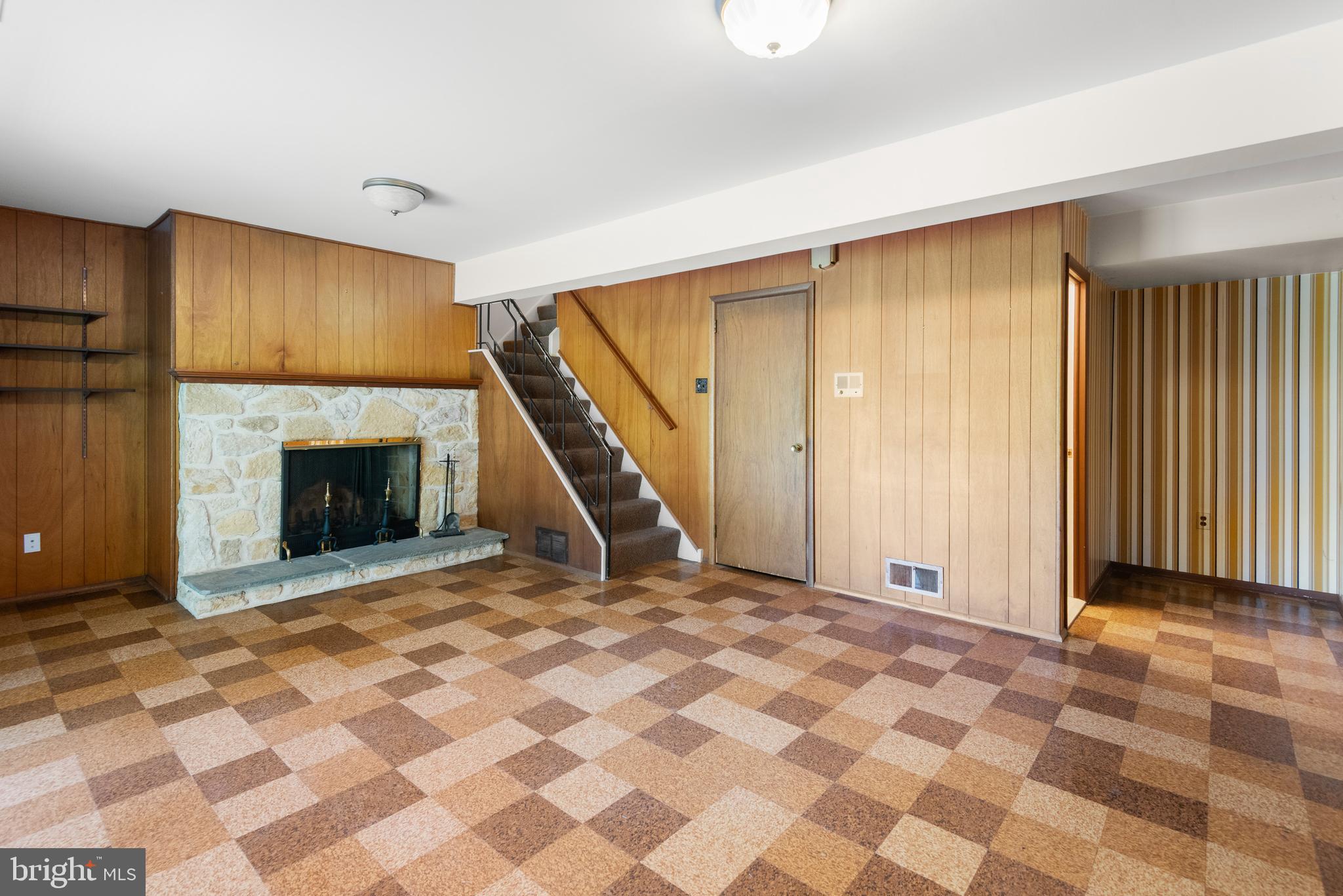FRIENDSHIP HILLS - Residential