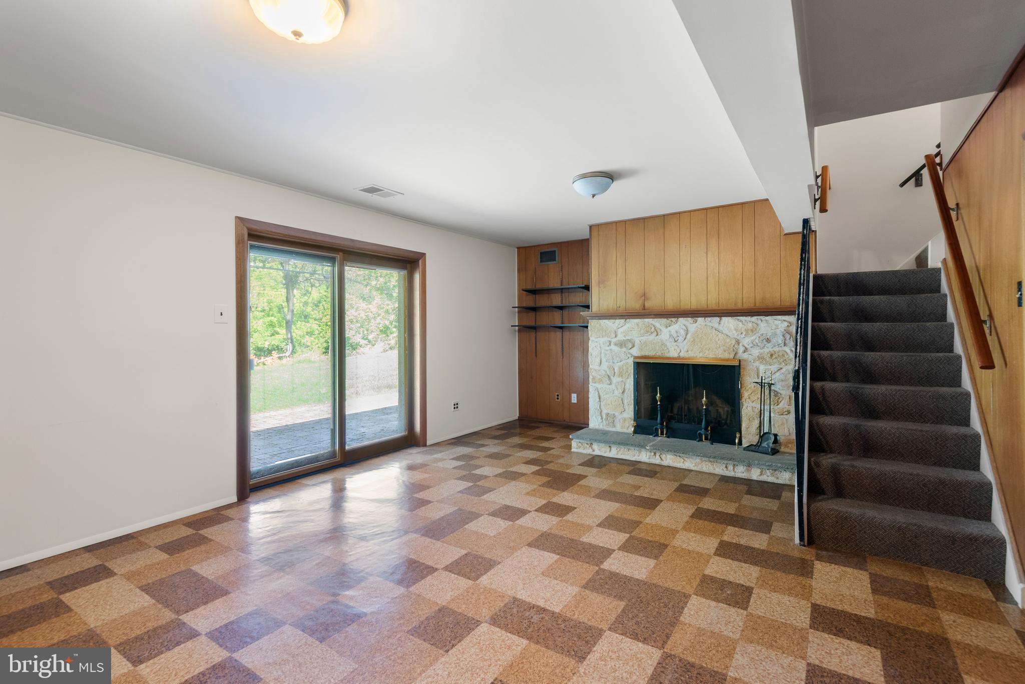 FRIENDSHIP HILLS - Residential