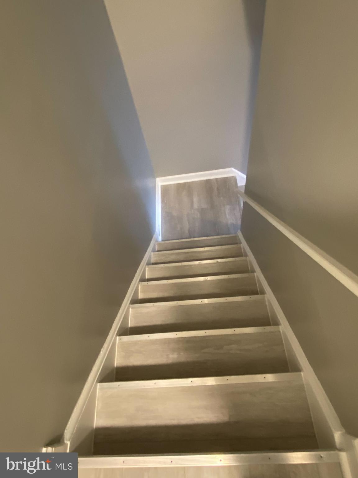 HARFORD COMMONS - Residential Lease