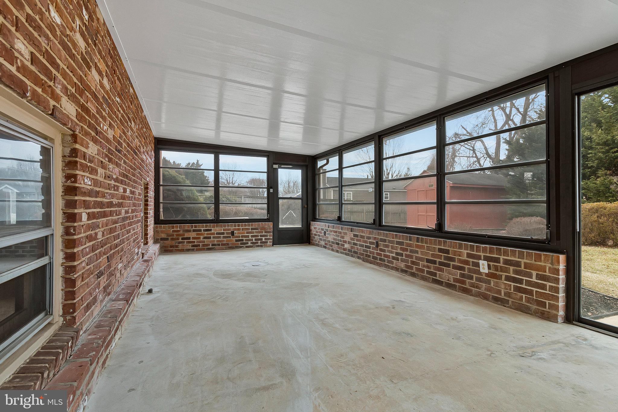 COLESVILLE MANOR - Residential