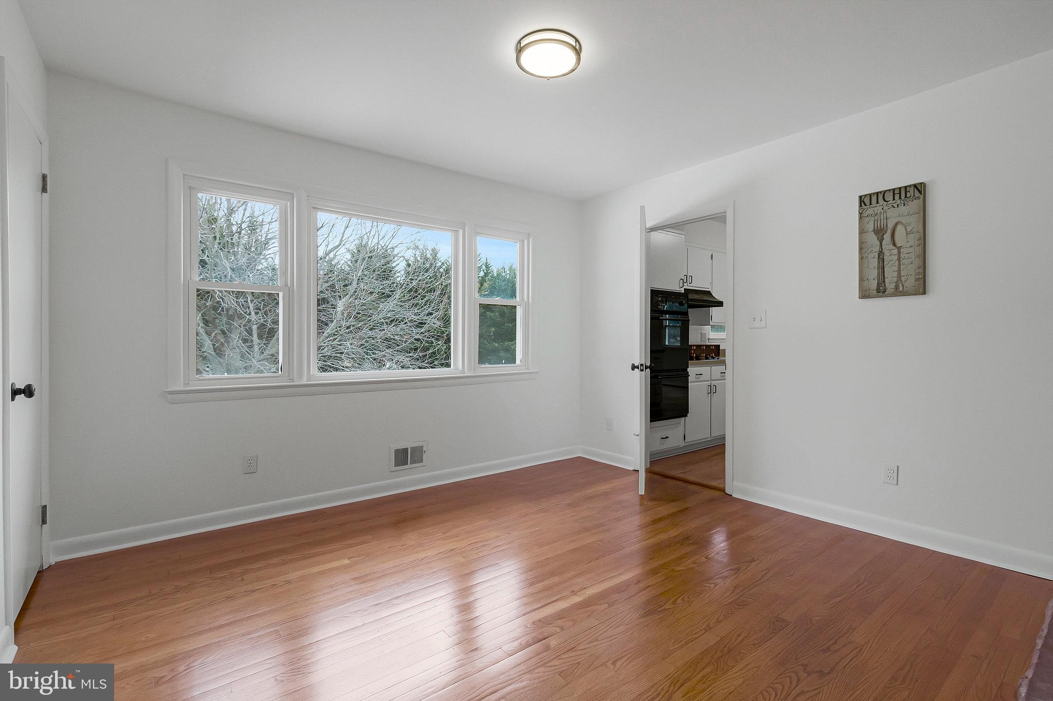 COLESVILLE MANOR - Residential