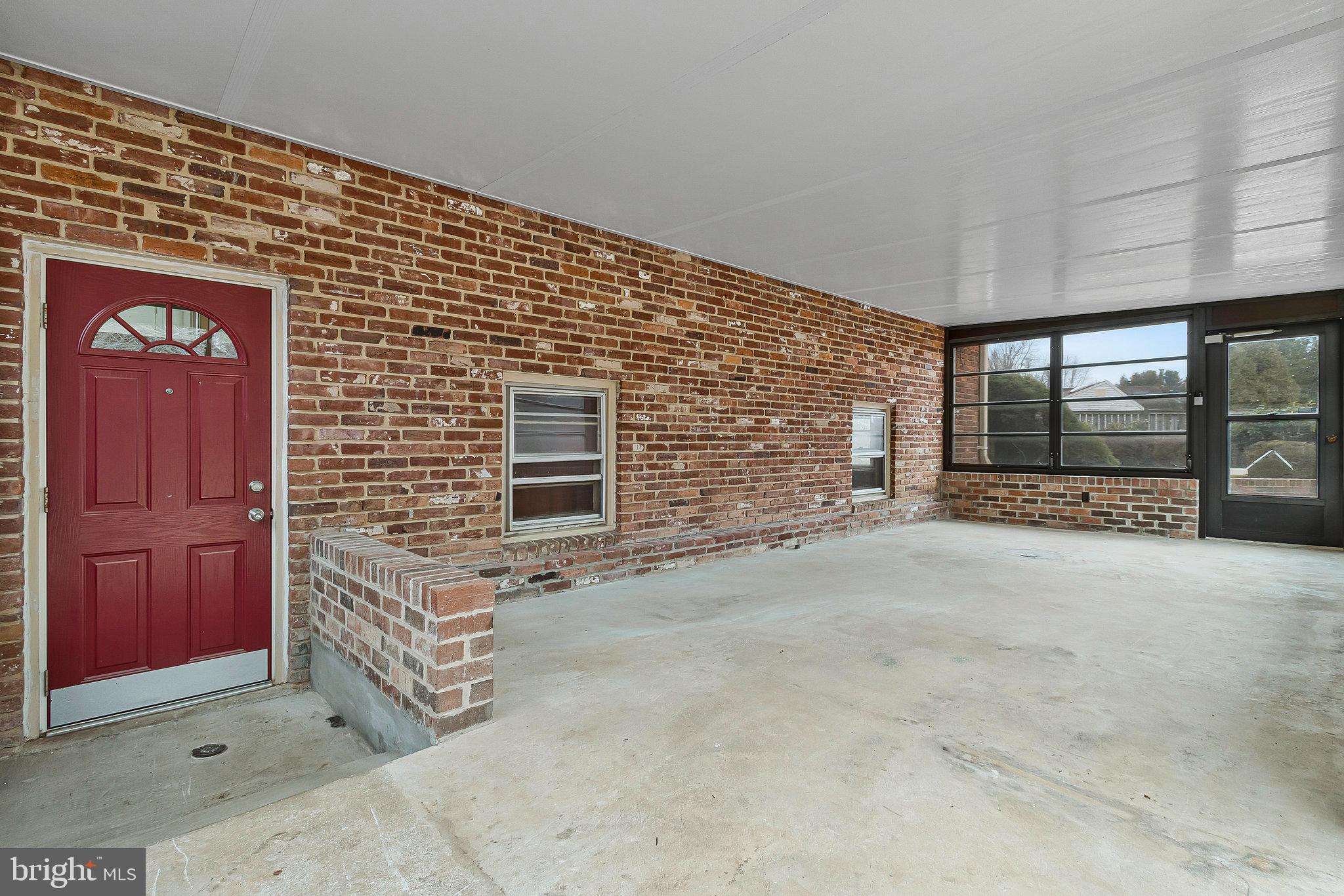 COLESVILLE MANOR - Residential