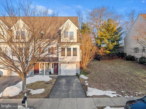 Photo of 1409 Ravena Street, BETHLEHEM, PA 18015 (MLS # PANH2009406)