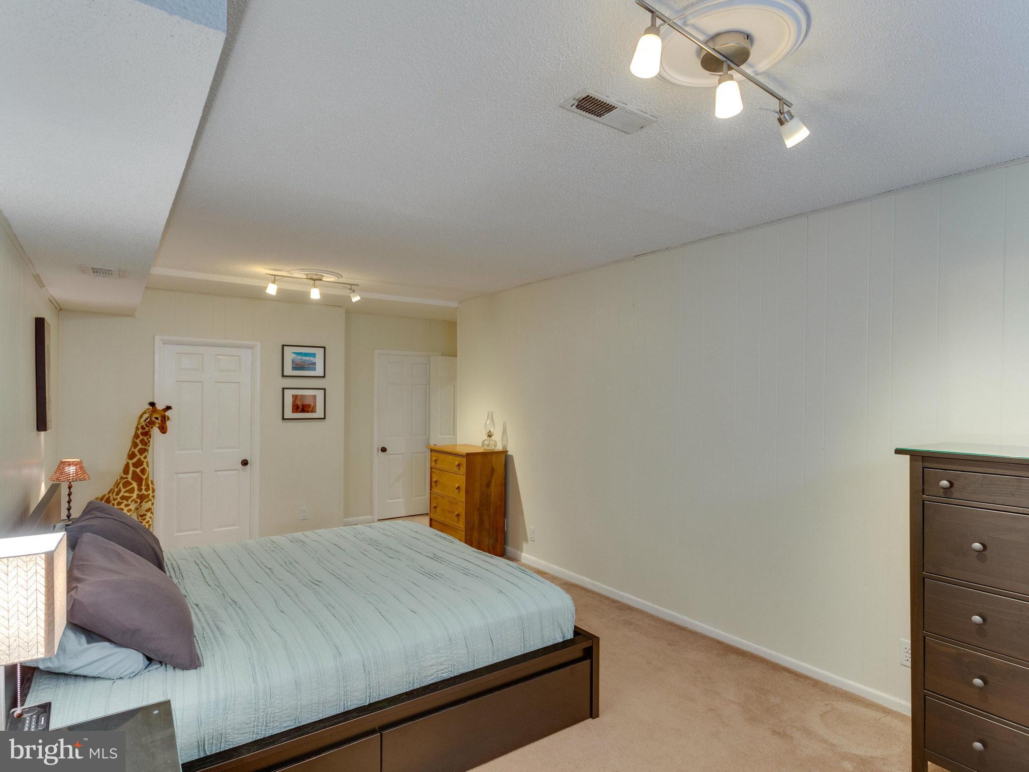 FAIRLINGTON MEWS - Residential