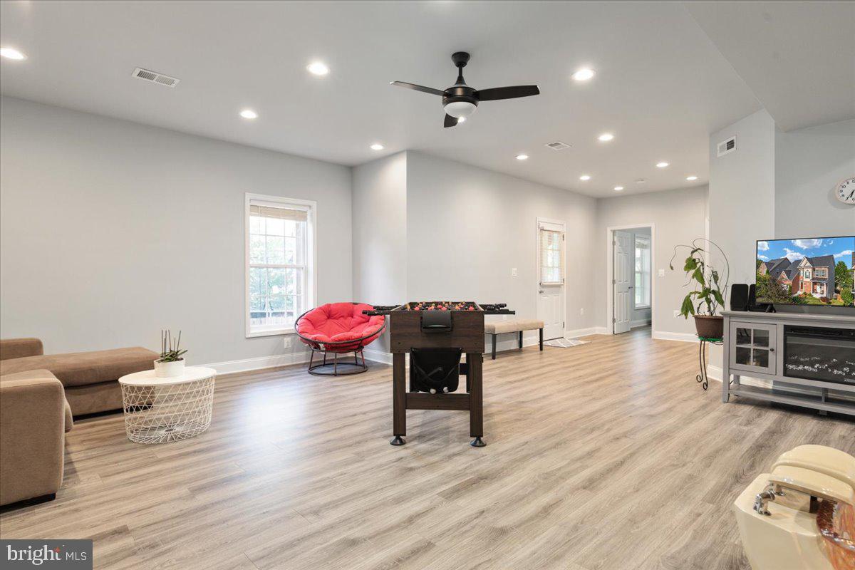 HOPEWELLS LANDING - Residential