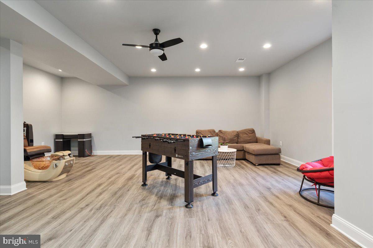 HOPEWELLS LANDING - Residential