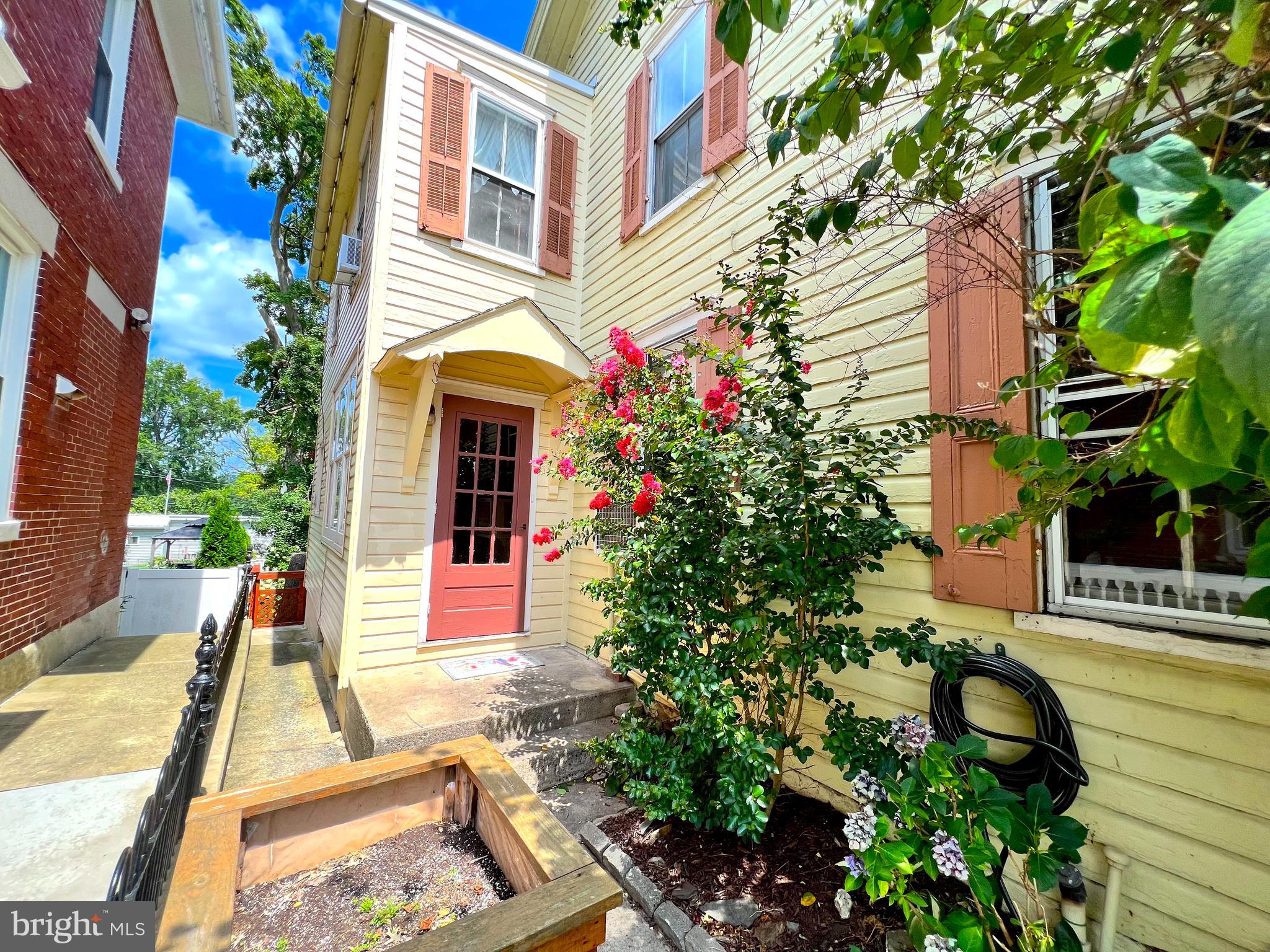 MOUNTVILLE BOROUGH - Residential