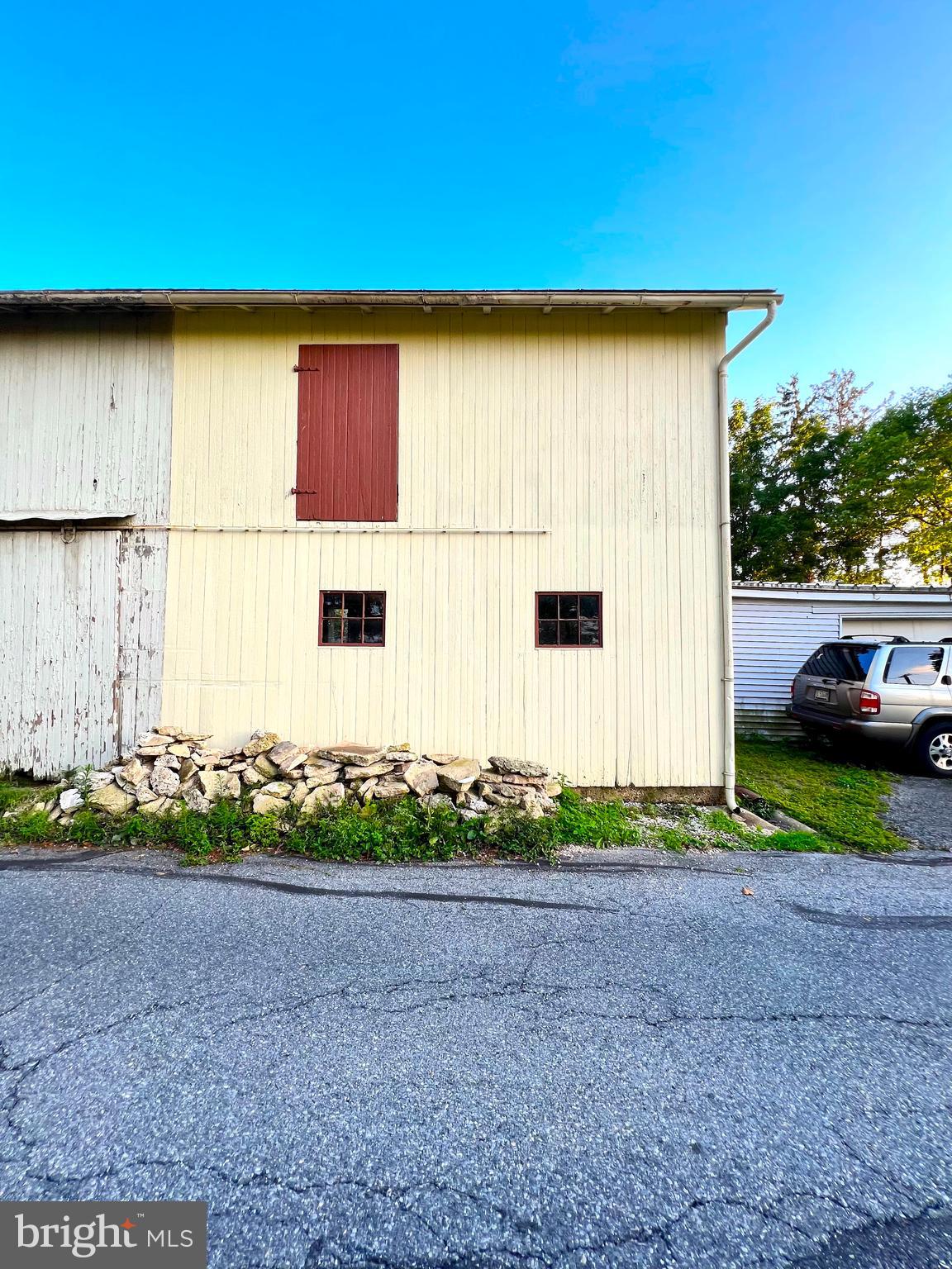 MOUNTVILLE BOROUGH - Residential