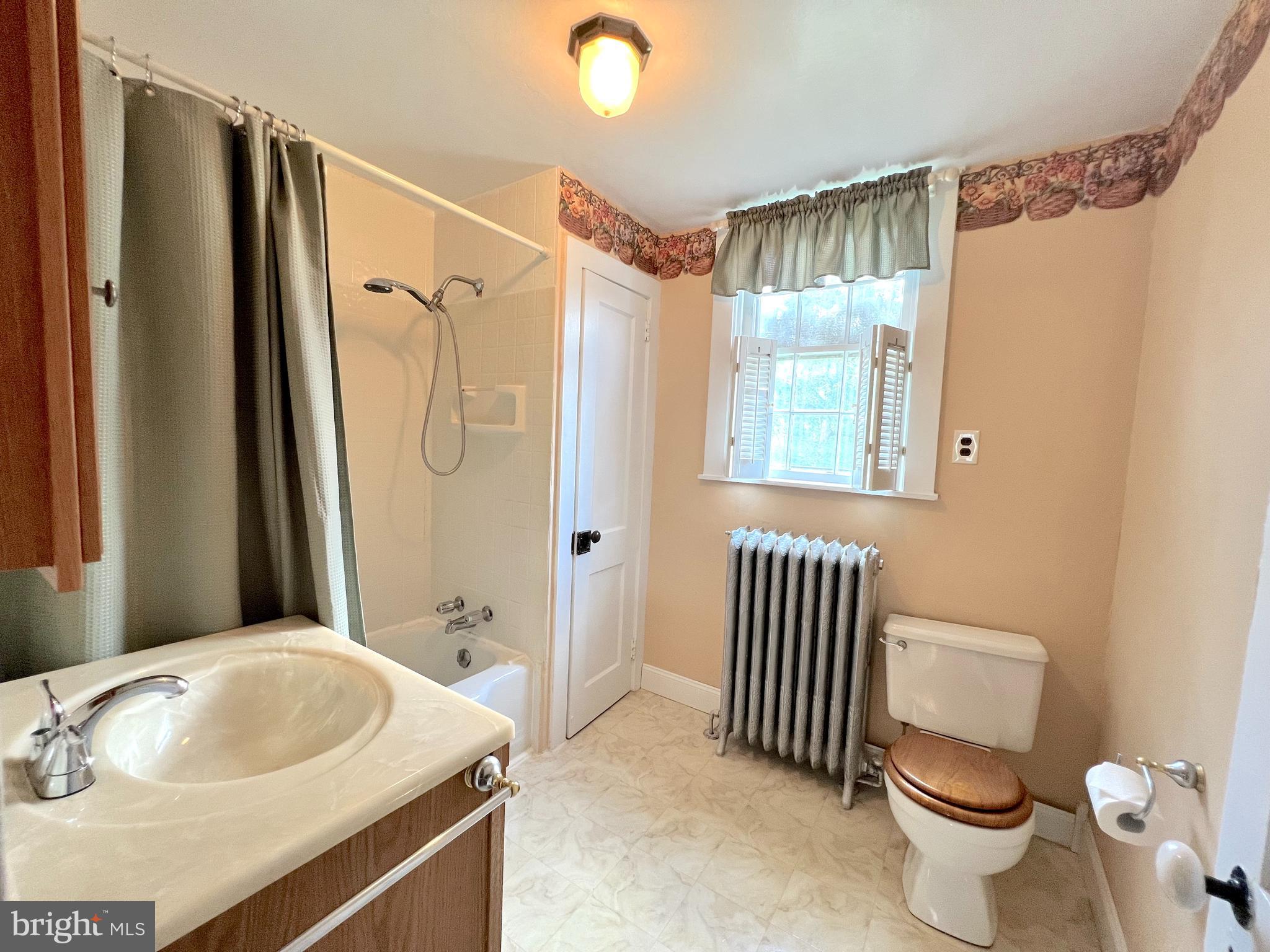 MOUNTVILLE BOROUGH - Residential