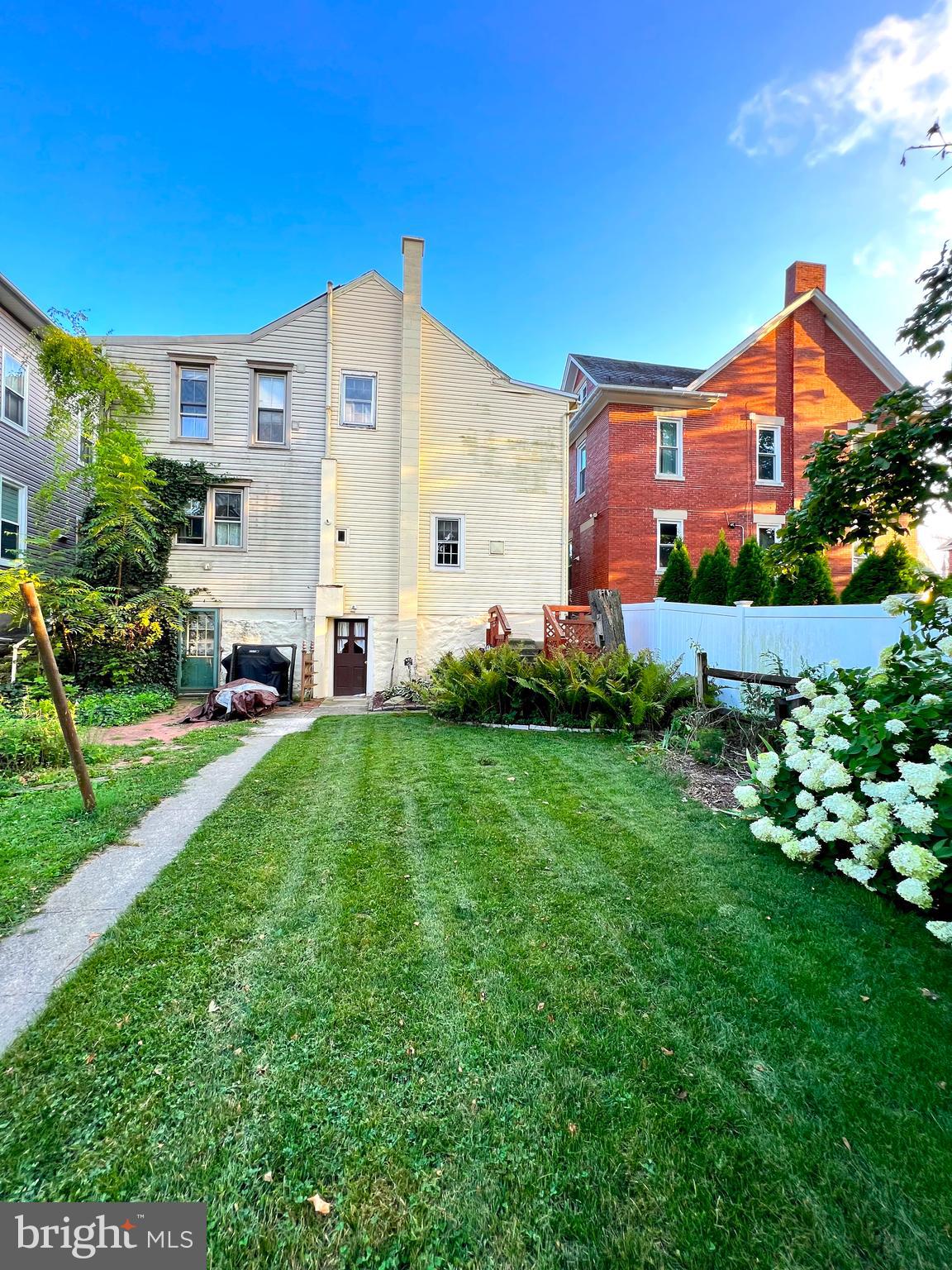 MOUNTVILLE BOROUGH - Residential