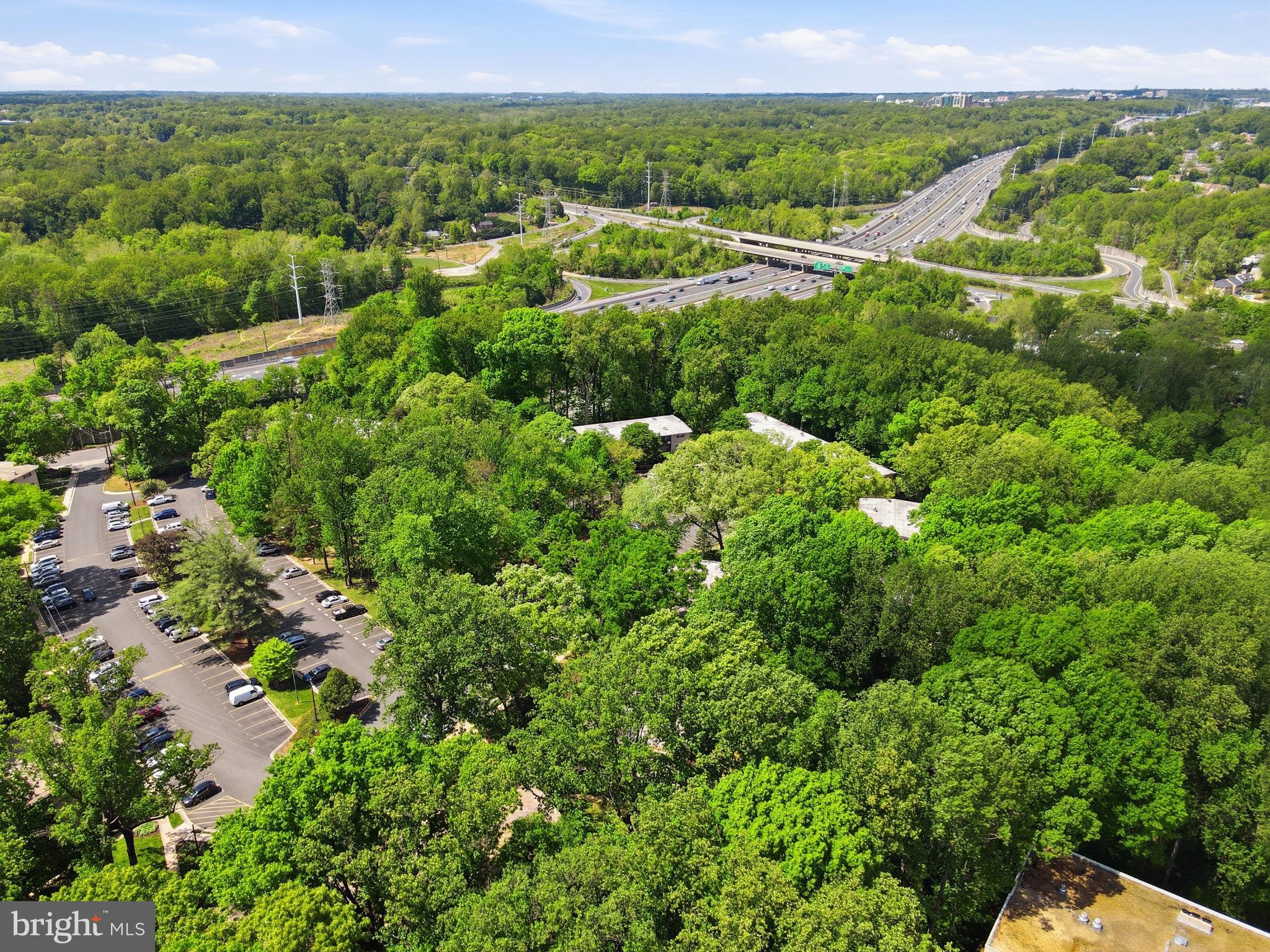 HERITAGE WOODS - Residential