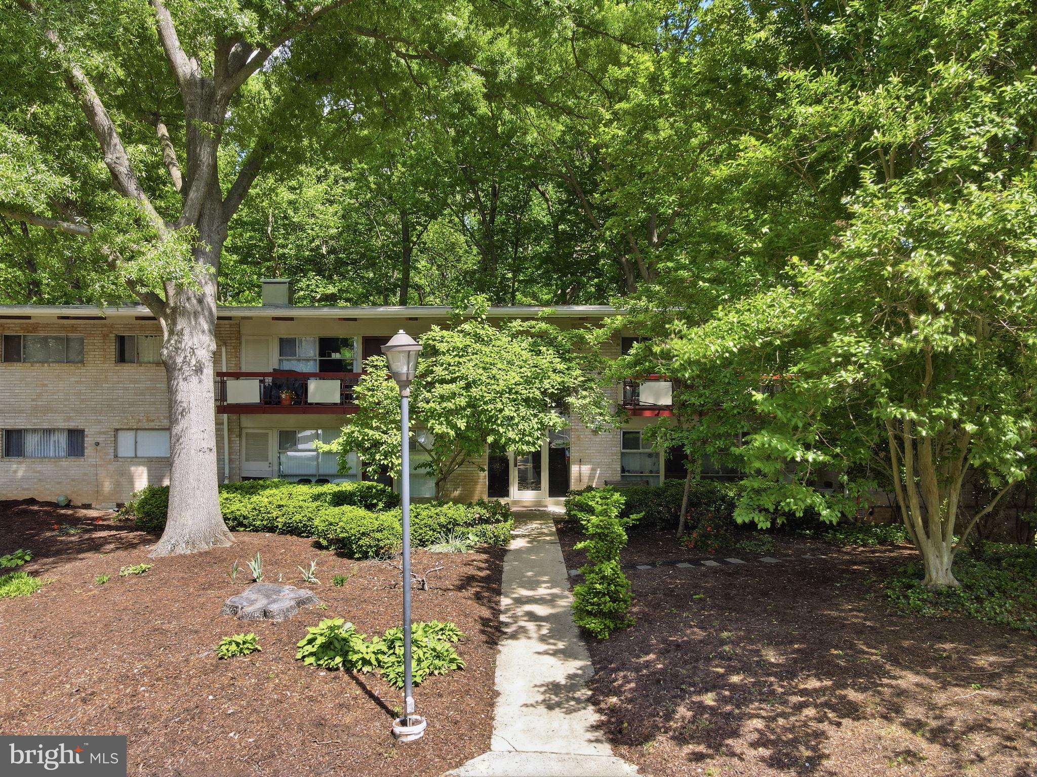 HERITAGE WOODS - Residential