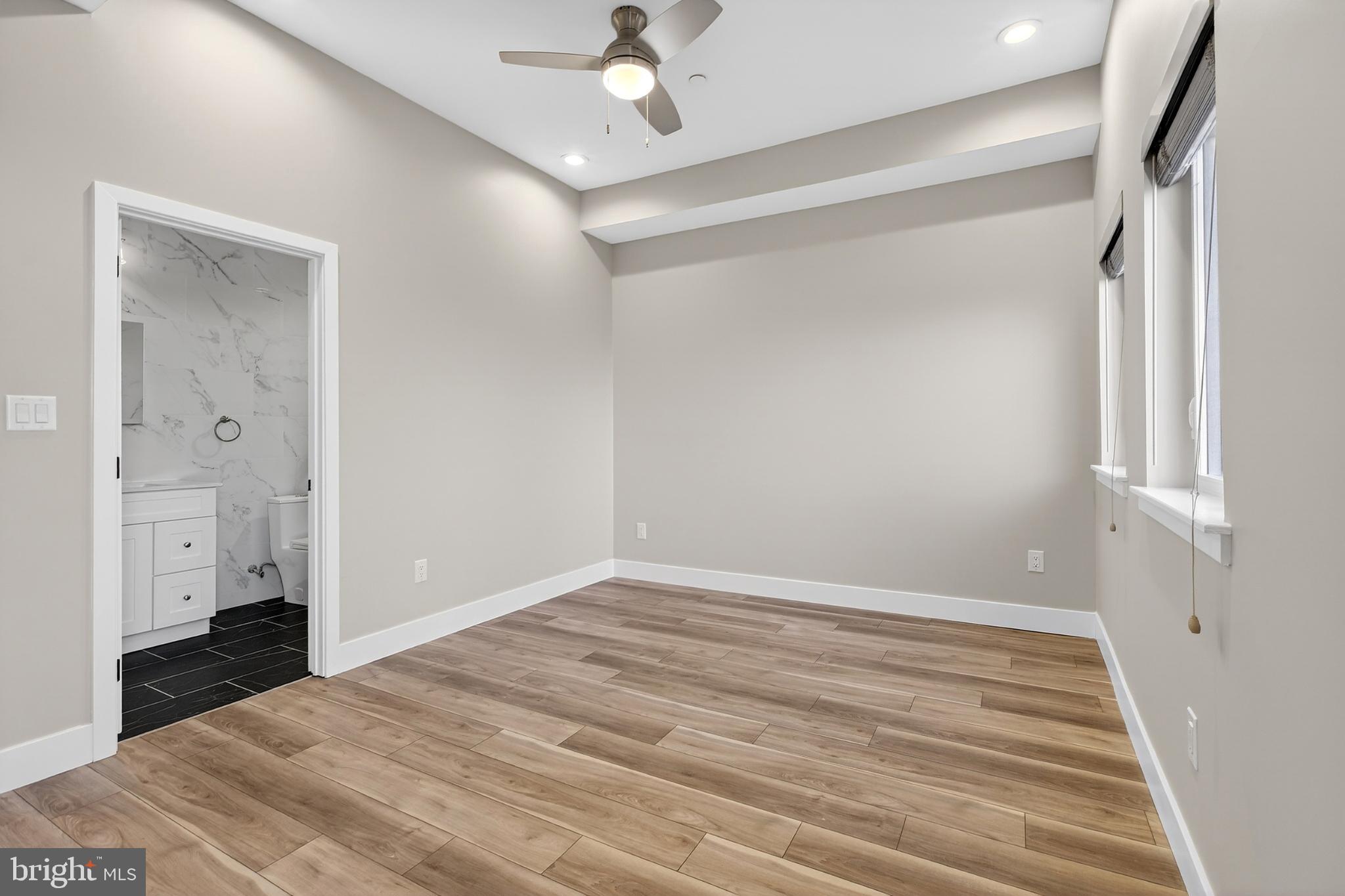 PORT RICHMOND - Residential