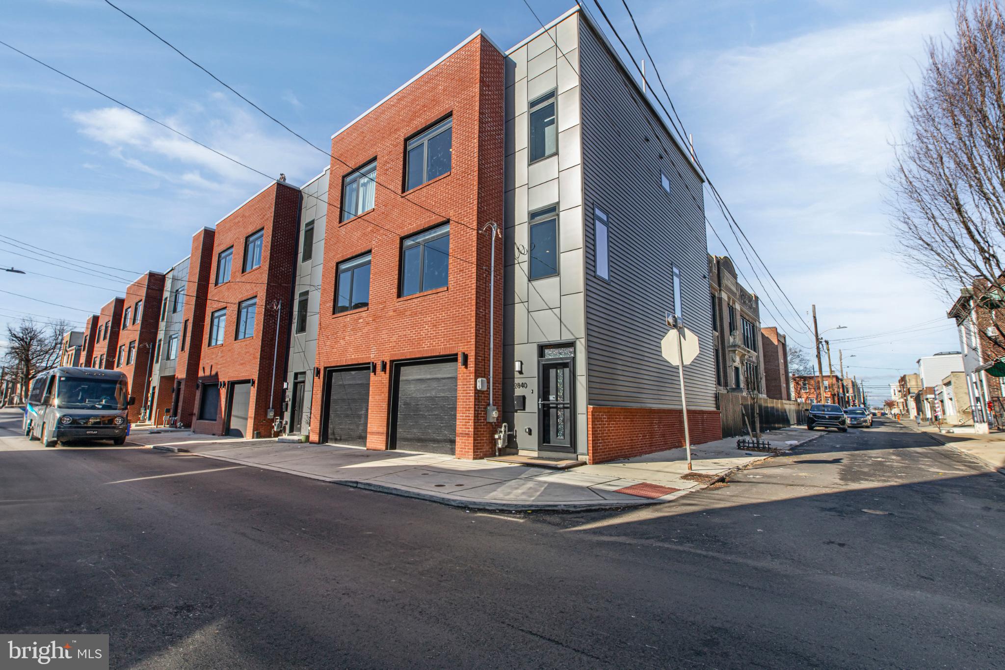 PORT RICHMOND - Residential